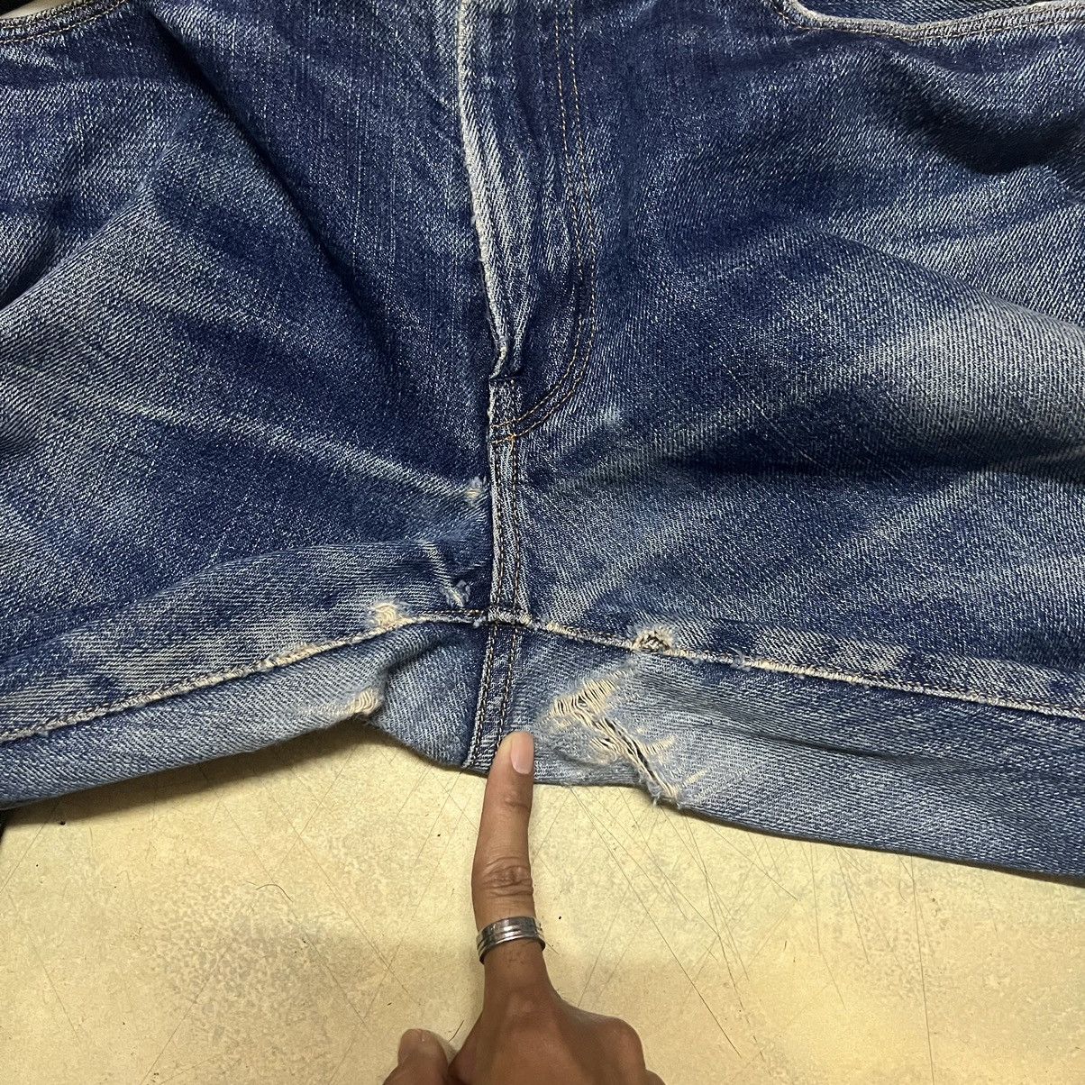 Japanese Brand Back Number Selvedge Distressed Design Denim Jeans Size US 33 - 11 Thumbnail