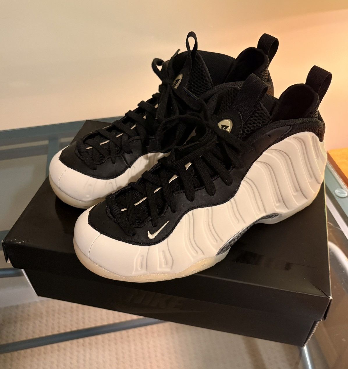 Nike Nike Foamposite One Size US 9 / EU 42 - 1 Thumbnail