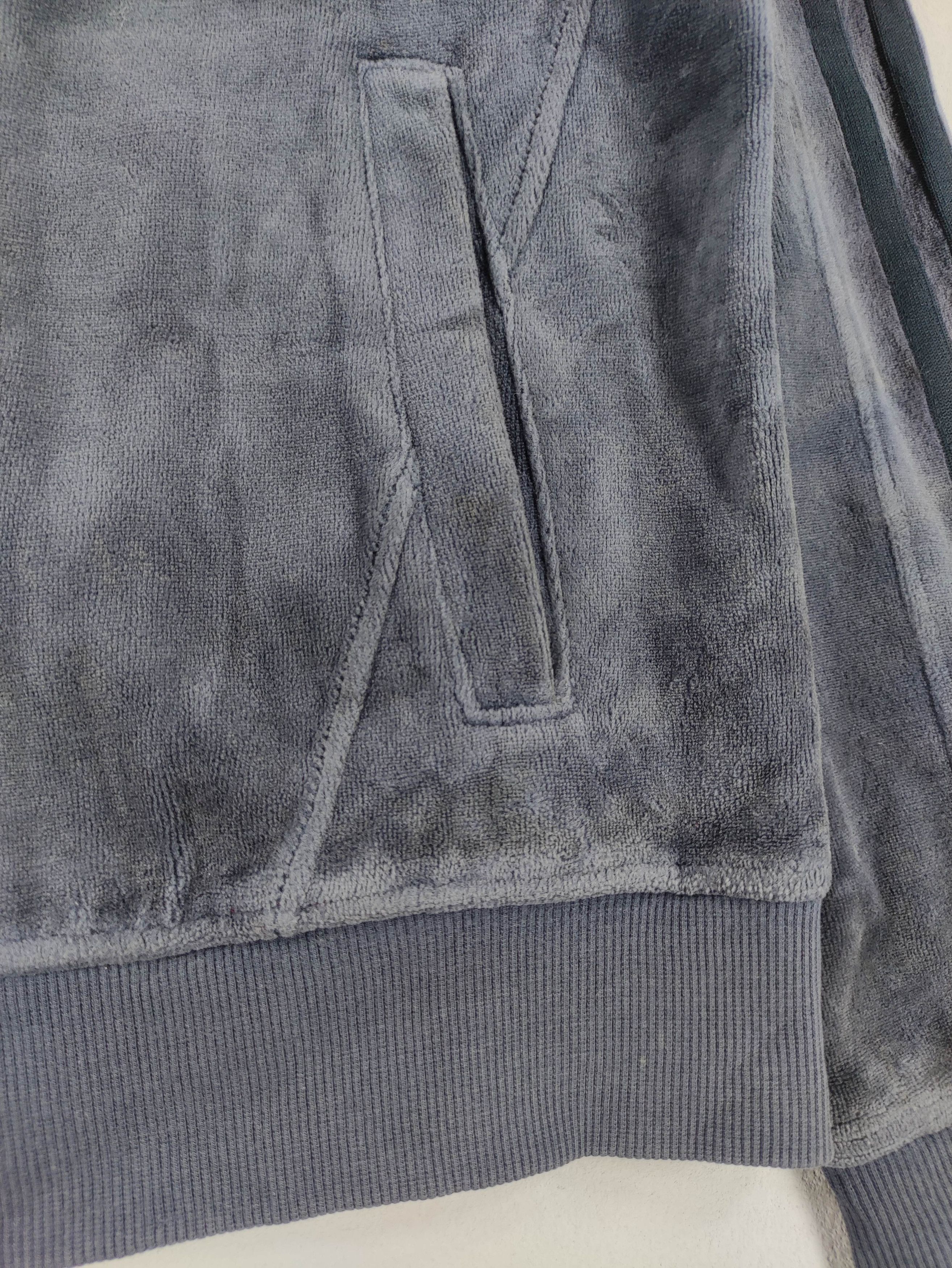 Adidas Vintage Adidas Velvet Sweater Jacket Zipper Size US S / EU 44-46 / 1 - 4 Thumbnail