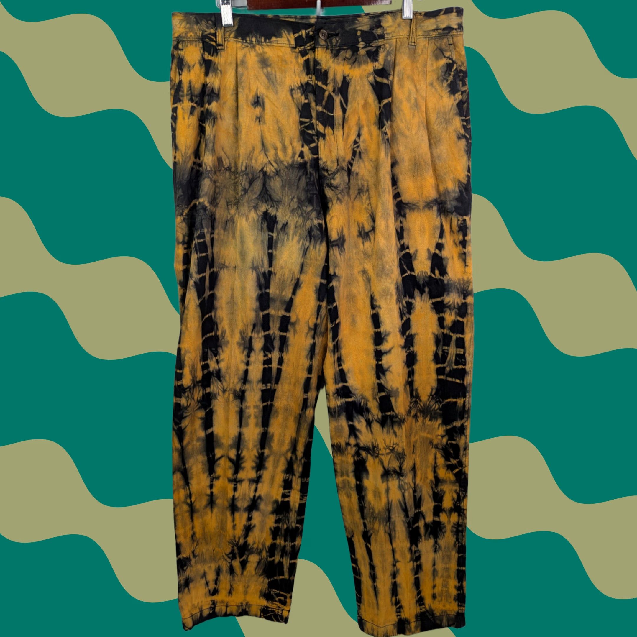 Faded Glory VINTAGE Faded Glory Pants Khaki Tie Dye Rust Chino 38x32 Loose Skater Grunge Y2K Mens Cargo 90s Streetwear Baggy Yellow 100% Cotton (Mexico) Size US 38 / EU 54 - 1 Thumbnail