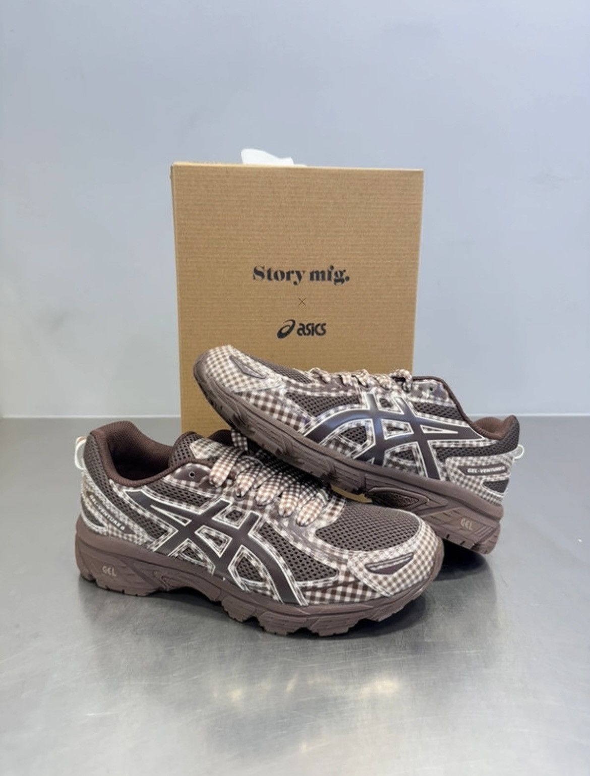 Asics Asics x Story mfg. Gel-Venture 6 Reddish Brown Size US 9 / EU 42 - 1 Thumbnail