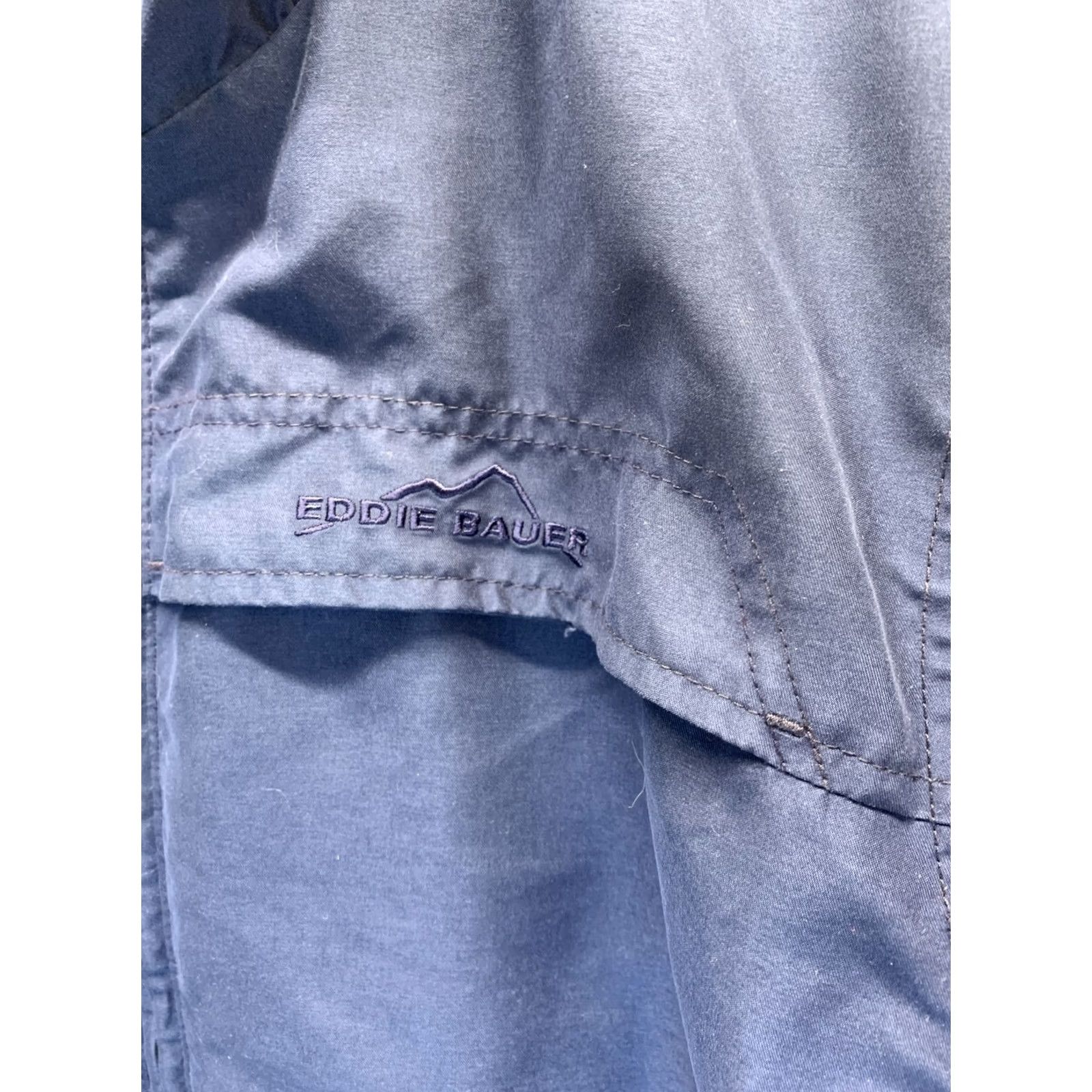 Eddie Bauer VINTAGE Eddie Bauer Windbreaker Jacket/Coat Men’s Lightweight Blue L Regular Zip Emblem Logo Embroidered Storm Outdoor 90s? Size US L / EU 52-54 / 3 - 4 Thumbnail