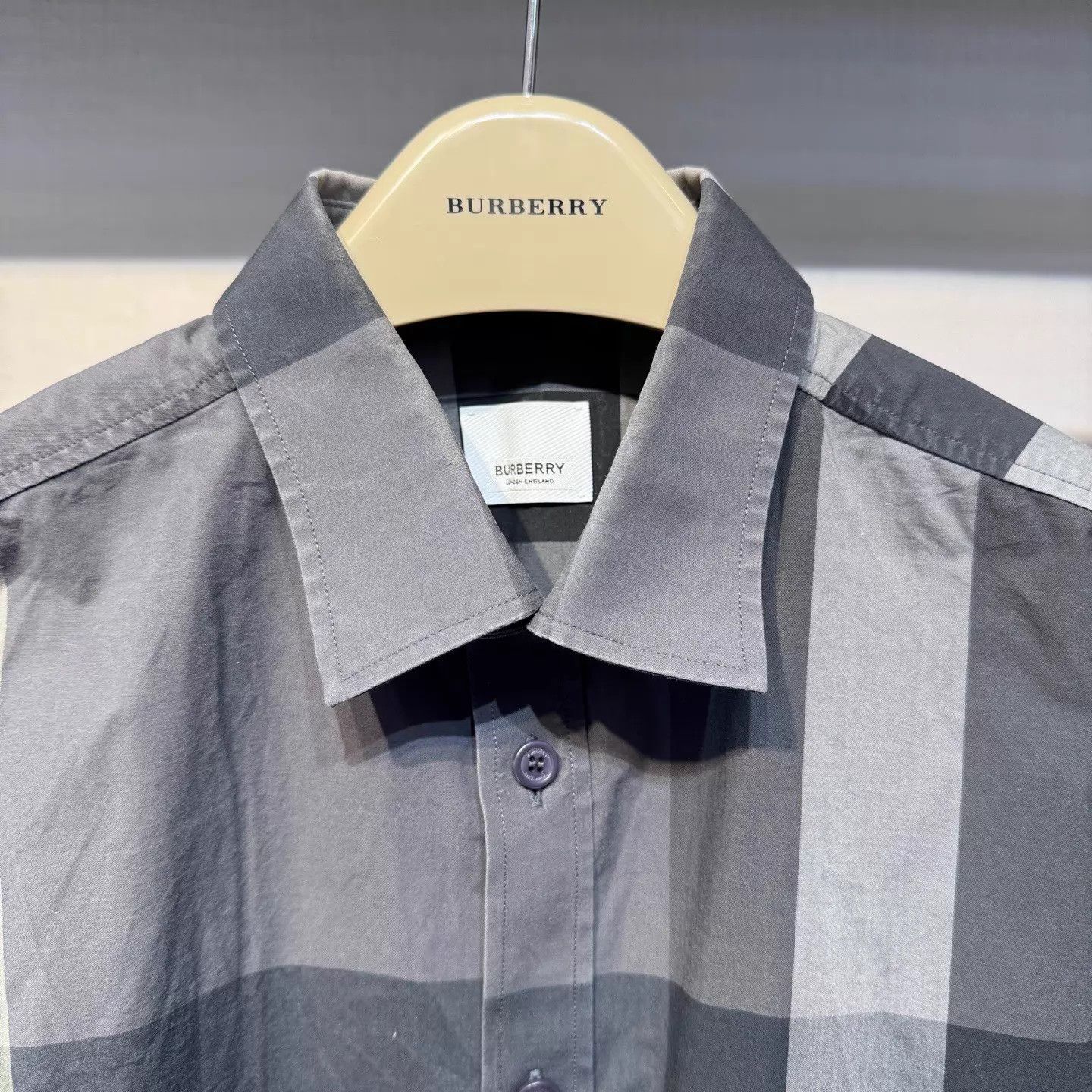 Burberry Burberry gray blue check shirt M 99 new Size US M / EU 48-50 / 2 - 6 Thumbnail