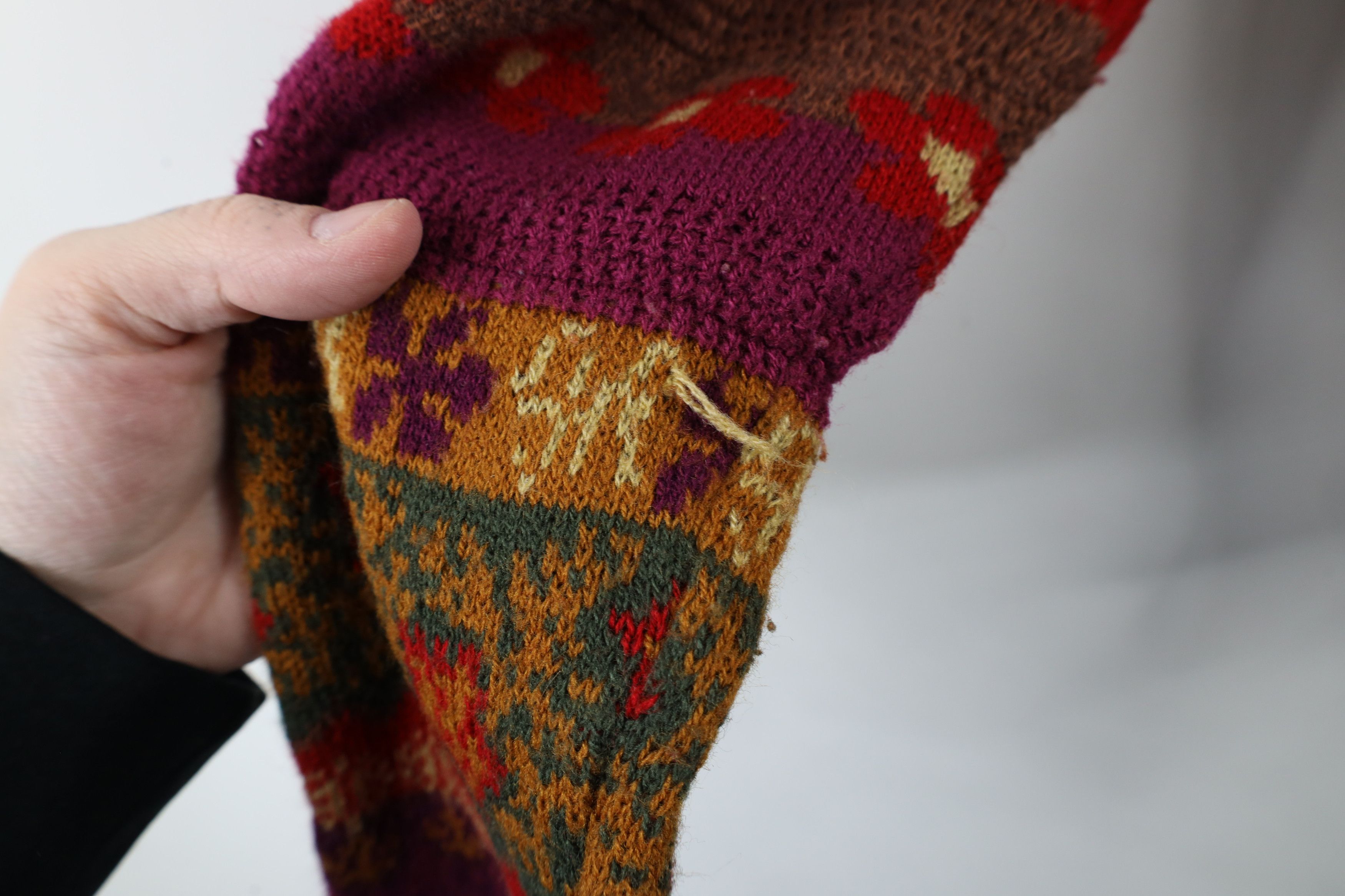 Vintage Vintage 90s Streetwear Fair Isle Flower Heart Knit Sweater Size L / US 10 / IT 46 - 5 Thumbnail