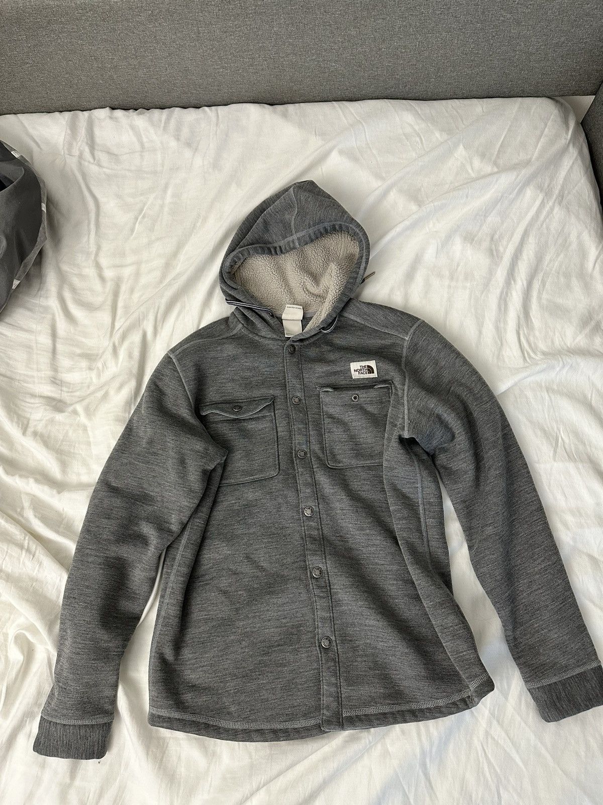 The North Face Grey North Face button up Size US M / EU 48-50 / 2 - 1 Thumbnail