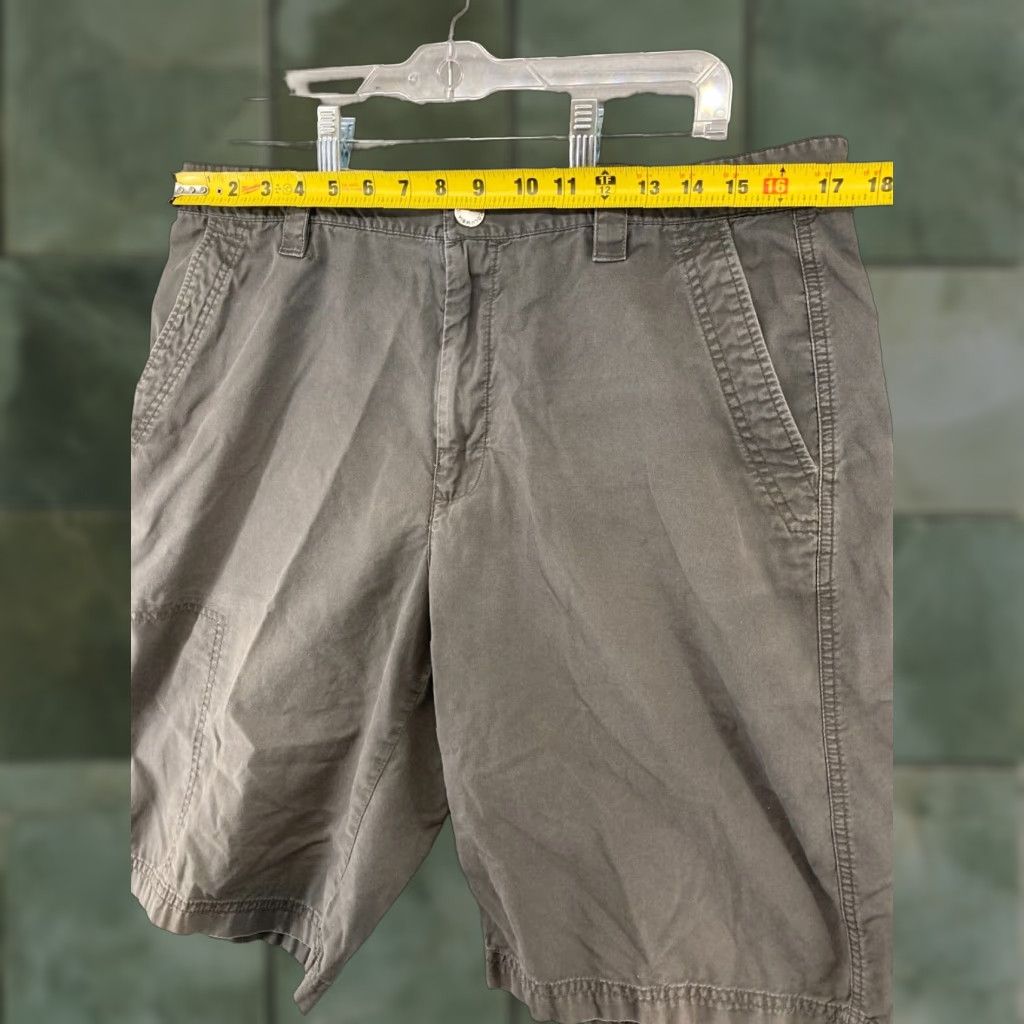 Vintage Columbia Mens Shorts 34 Gray Outdoor Cargo Pocket Shorts Size US 34 / EU 50 - 1 Thumbnail
