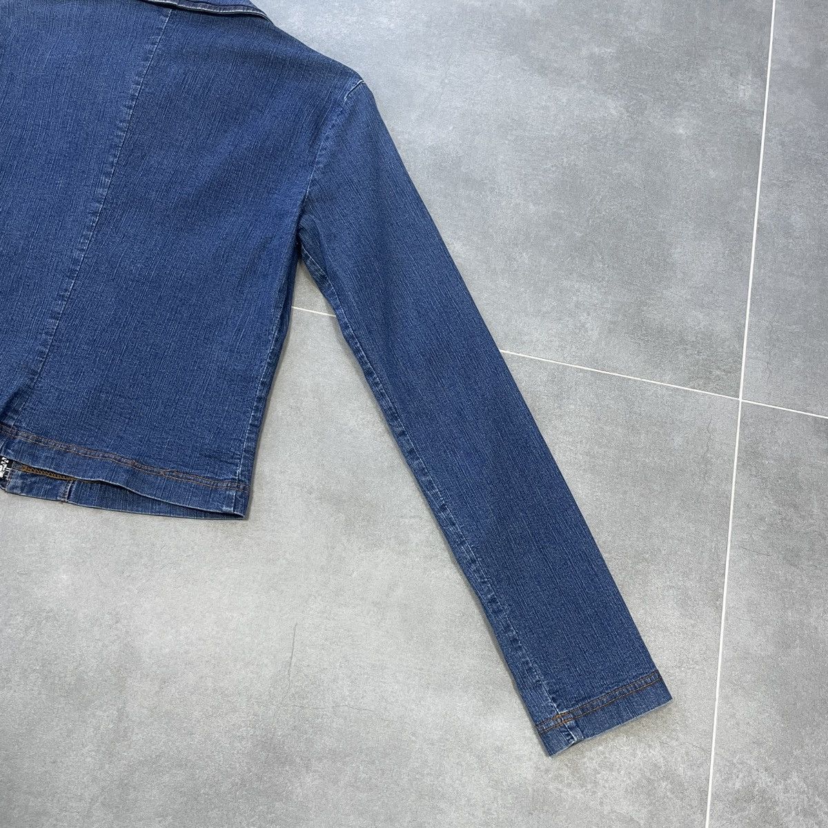 Diesel Vintage Diesel Women Denim Jacket Size M Size M / US 6-8 / IT 42-44 - 24 Thumbnail
