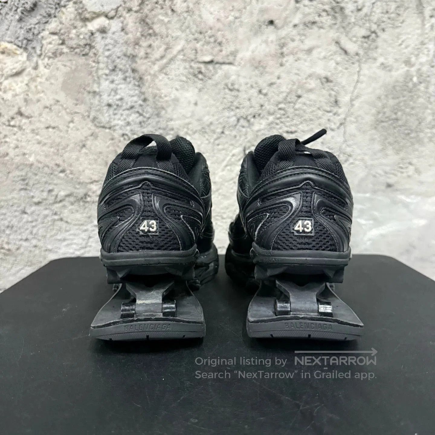Balenciaga Black Low-Top Sneakers with Structured Supportive Sole. Size US 10 / EU 43 - 3 Thumbnail