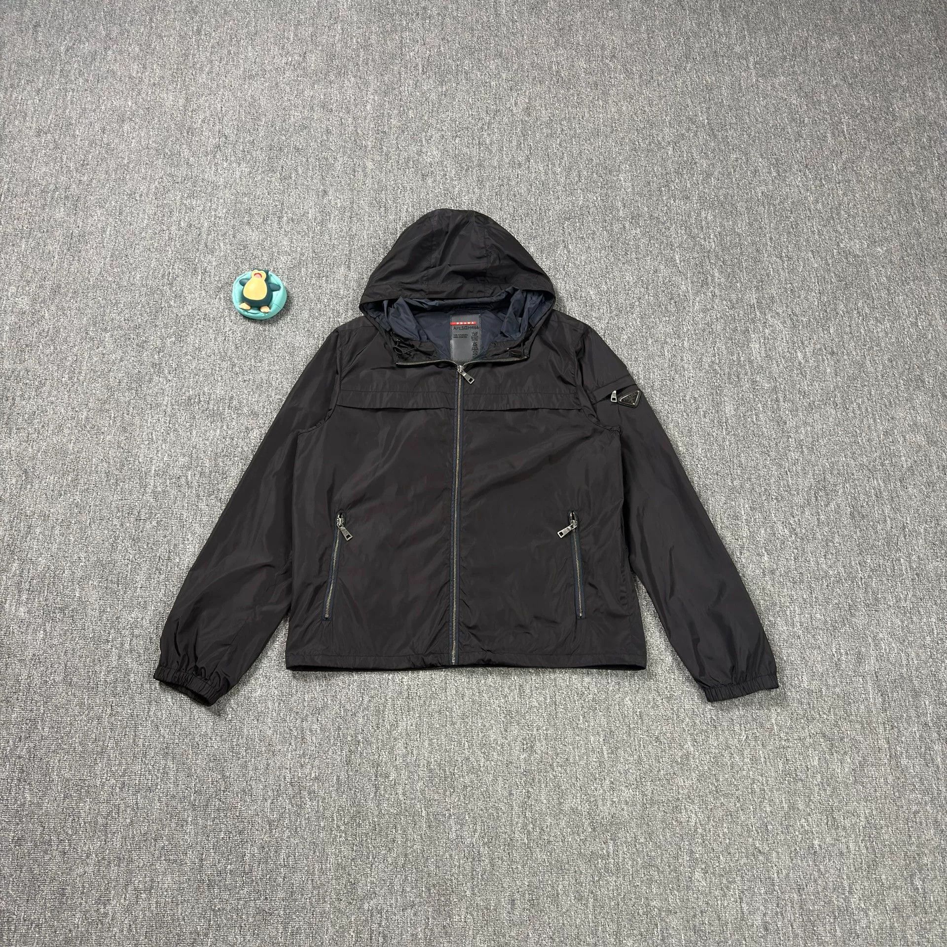 Prada Prada Triangle Logo Hooded Windbreaker Jacket Size 52 Size US L / EU 52-54 / 3 - 1 Thumbnail