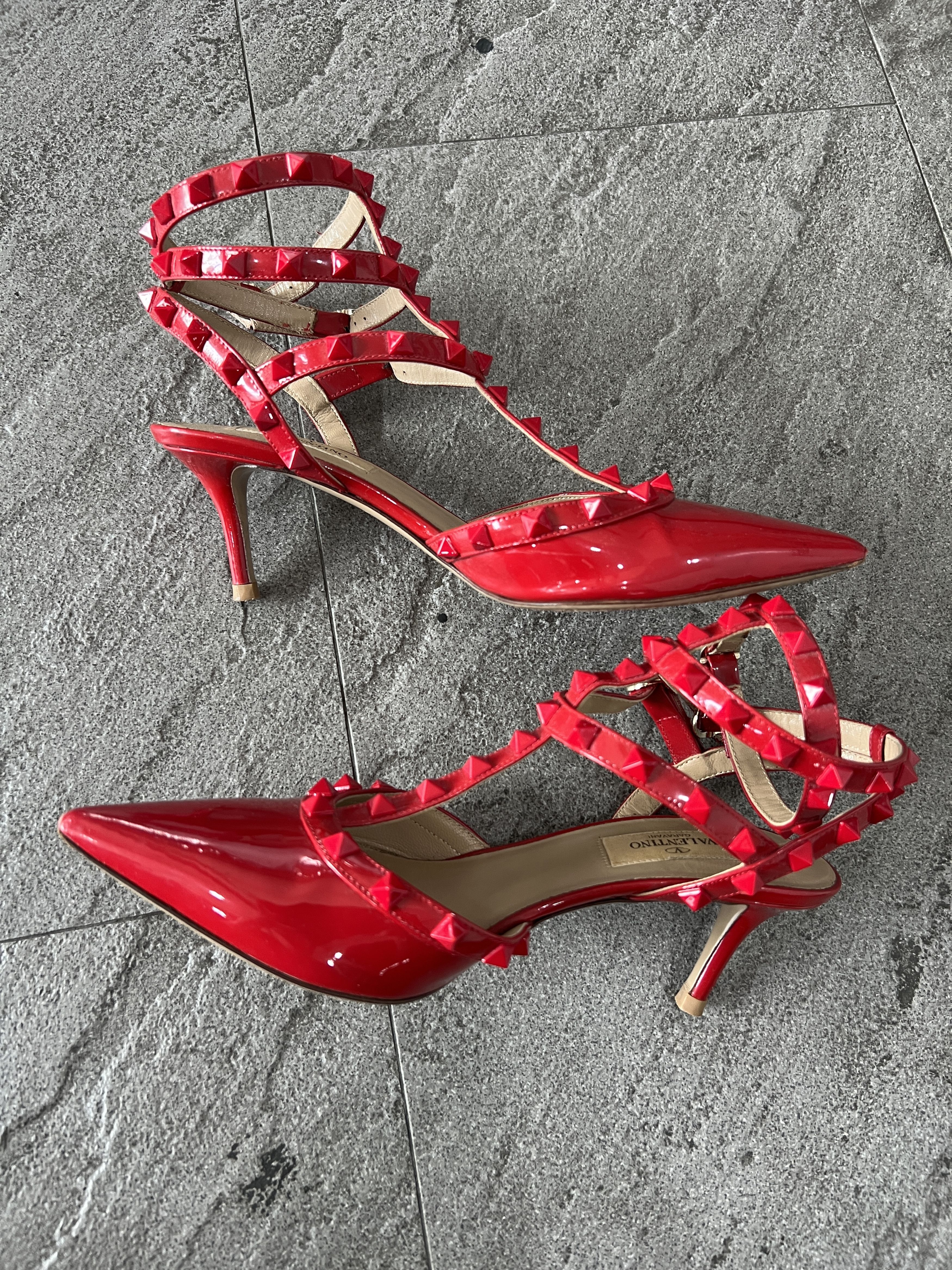 Valentino Valentino Rockstud Patent Cage Heels Red 37 Size US 7 / IT 37 - 7 Thumbnail