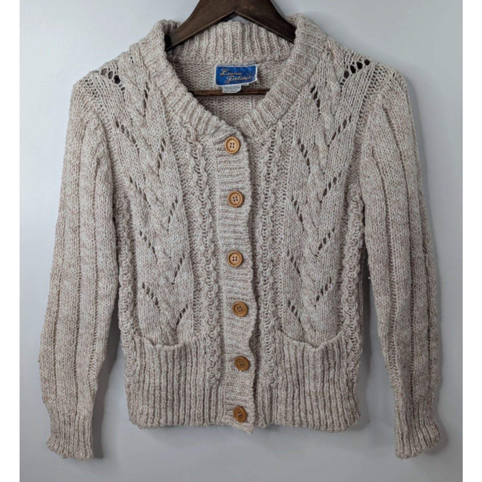 Vintage VINTAGE Liana Petites Women’s PS Cardigan Sweater Long Sleeve V-Neck Pockets Beige 80s 60s Retro Mens? Womens? Size S / US 4 / IT 40 - 2 Thumbnail