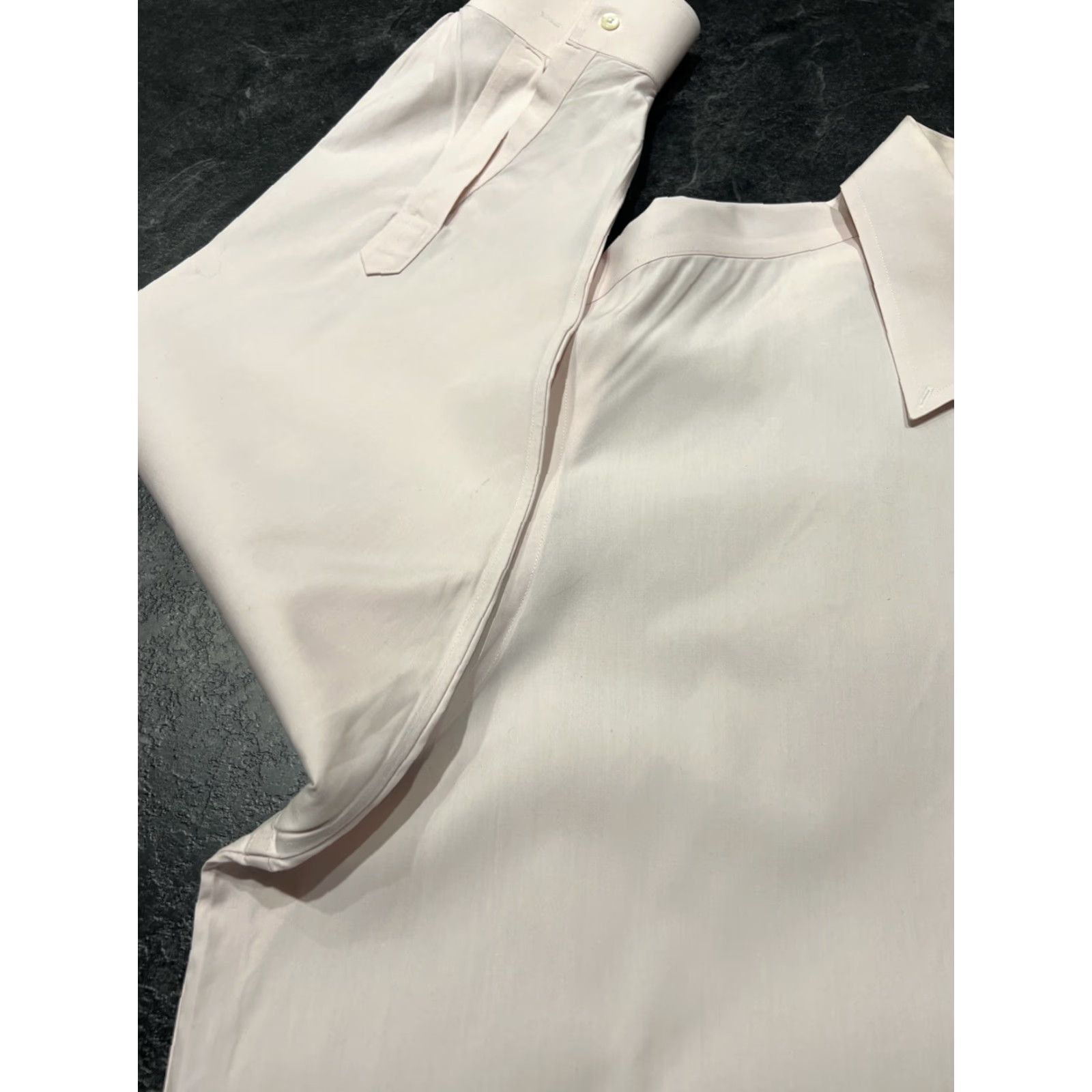Brooks Brothers Brooks Brothers Madison Pink Button-Up Dress Shirt 17.5-34 Cotton Supima Regular 1818 Madison Fit Men Shirt Long Sleeve Non-Iron Pockets Solid Size 46R - 5 Thumbnail