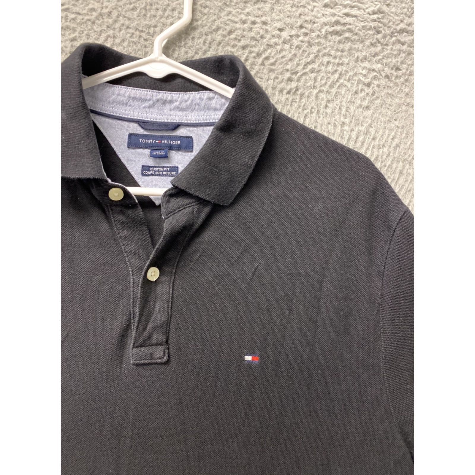 Tommy Hilfiger VINTAGE Tommy Hilfiger Polo Shirt Adult Large Black Custom Fit Logo Short Sleeve Mens/Men Golf Casual 90s Brand Clothing Size US L / EU 52-54 / 3 - 2 Thumbnail