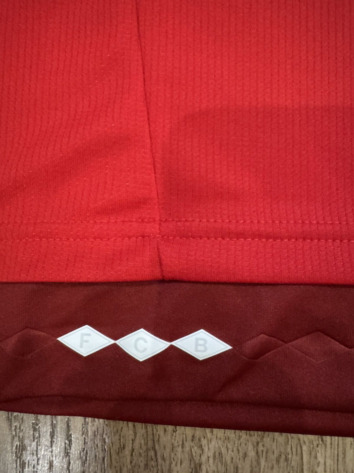 Adidas BAYERN MÜNICH 2015 2016 HOME FOOTBALL SHIRT ADIDAS sz L MEN Size US L / EU 52-54 / 3 - 4 Thumbnail