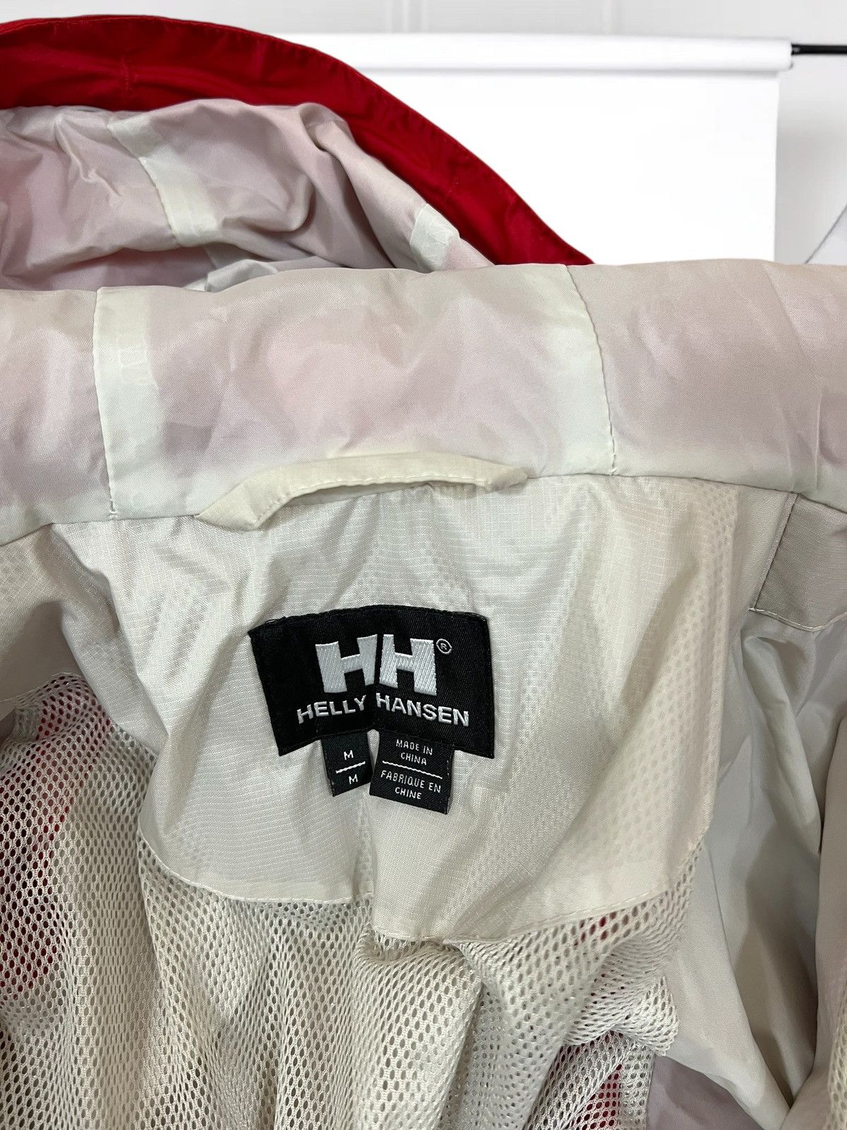 Helly Hansen Helly Hansen light jacket size M Size US M / EU 48-50 / 2 - 5 Thumbnail