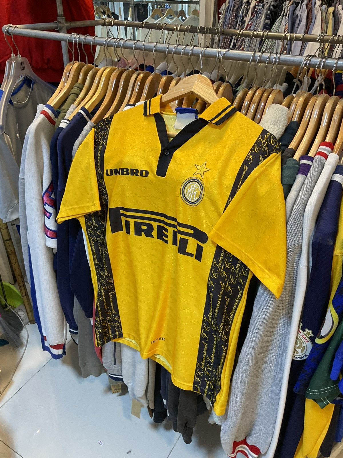 Umbro Rare Vintage 1996–1997 Inter Milan Third Kit Size US S / EU 44-46 / 1 - 1 Thumbnail