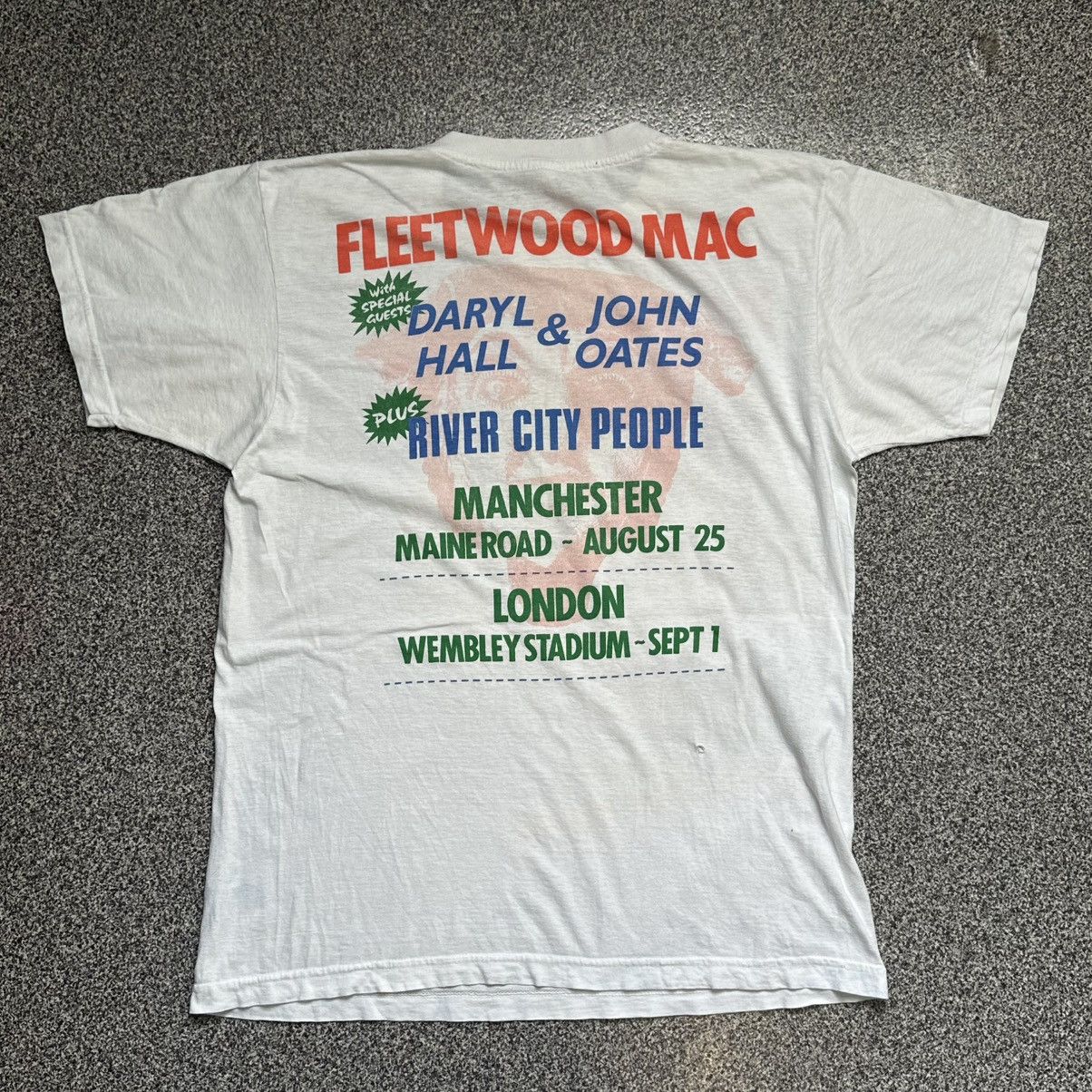 Band Tees Vintage Fleetwood Mac Behind The Mask UK Tour T-Shirt 1990 Size US XL / EU 56 / 4 - 2 Thumbnail