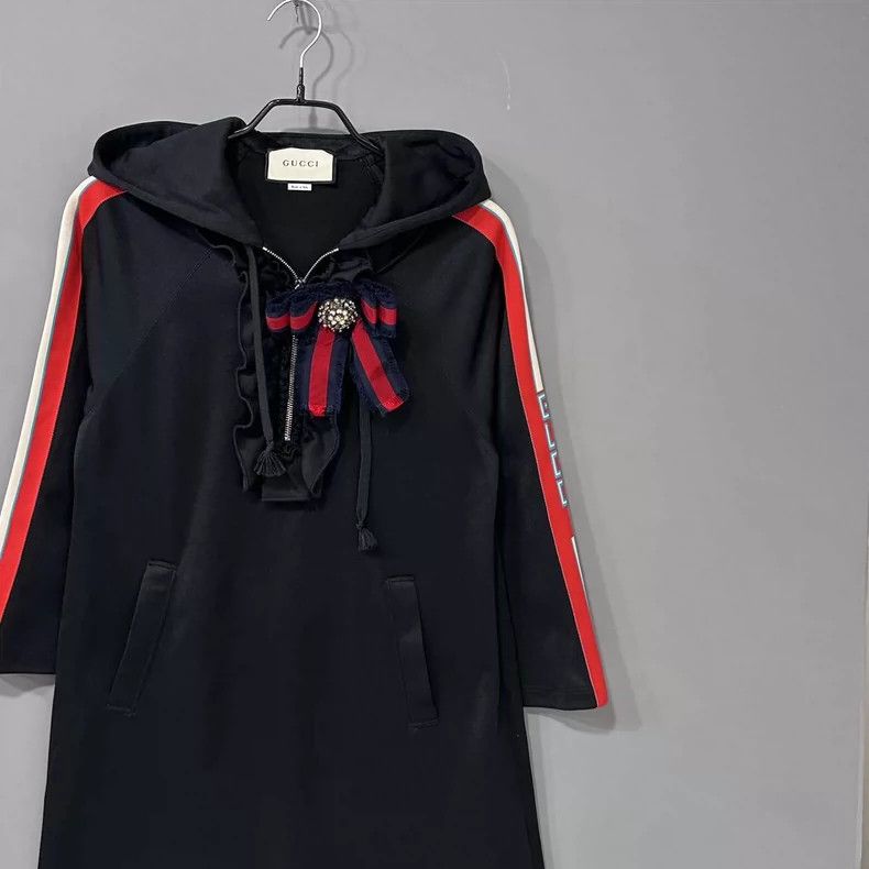 Gucci Gucci Black string letter dress 2503-Nextarrow Size XS / US 0-2 / IT 36-38 - 1 Thumbnail
