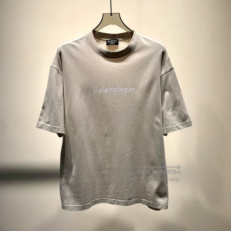 Balenciaga Balenciaga Logo Letter Printed Round Short Sleeve T-Shirt Size US L / EU 52-54 / 3 - 1 Thumbnail