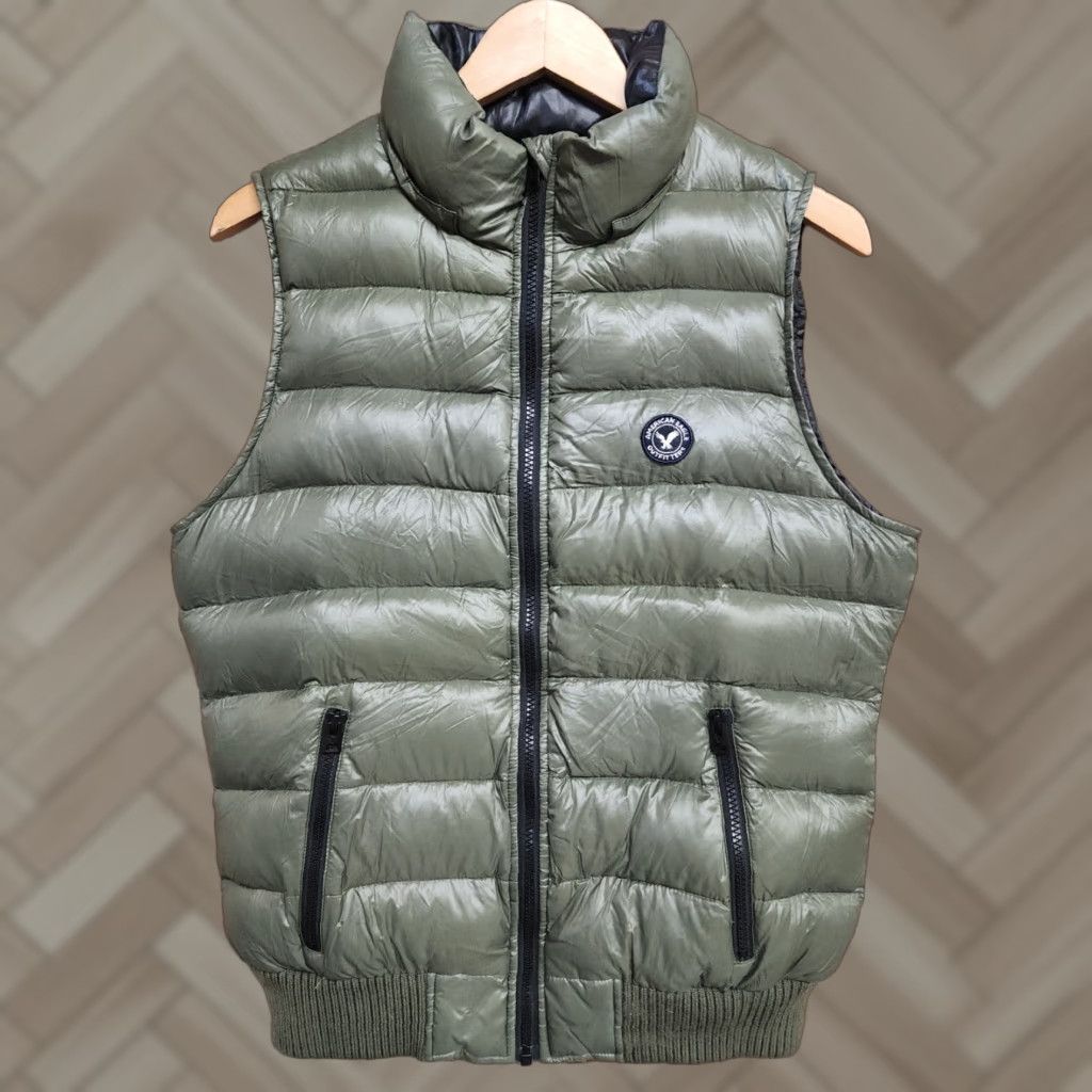 American Eagle Outfitters American Eagle Outfitters Womens Green Duck Down Full Zip Vest Sleeveless Large L Vest Womens Green Down Full Zip Nike Size L / US 10 / IT 46 - 1 Thumbnail