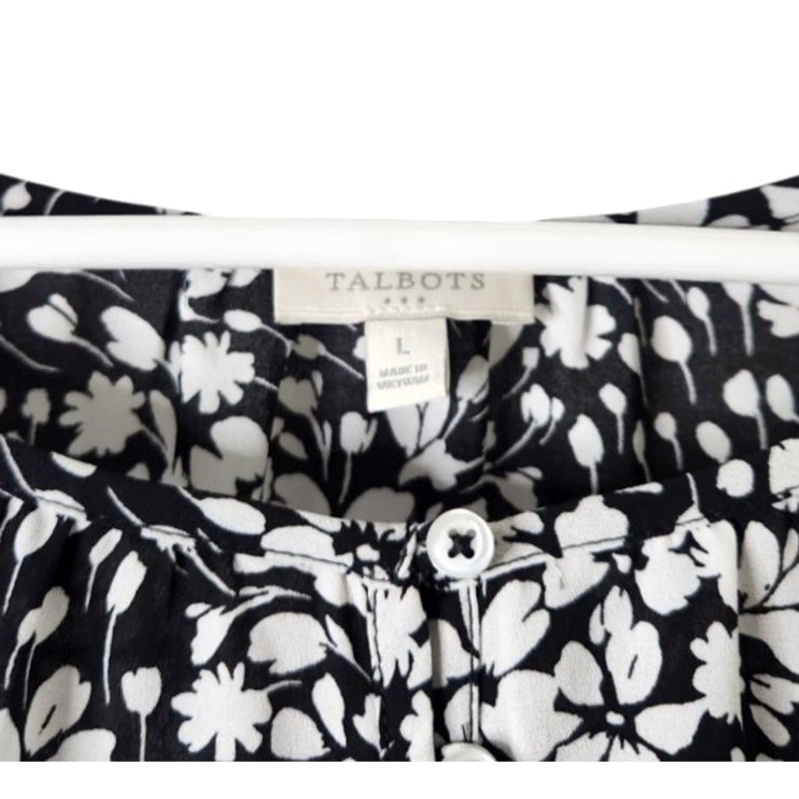 Talbots Talbots Womens L Floral Henley Shirt 3/4 Sleeve Top Black White Blouse Size L / US 10 / IT 46 - 4 Thumbnail