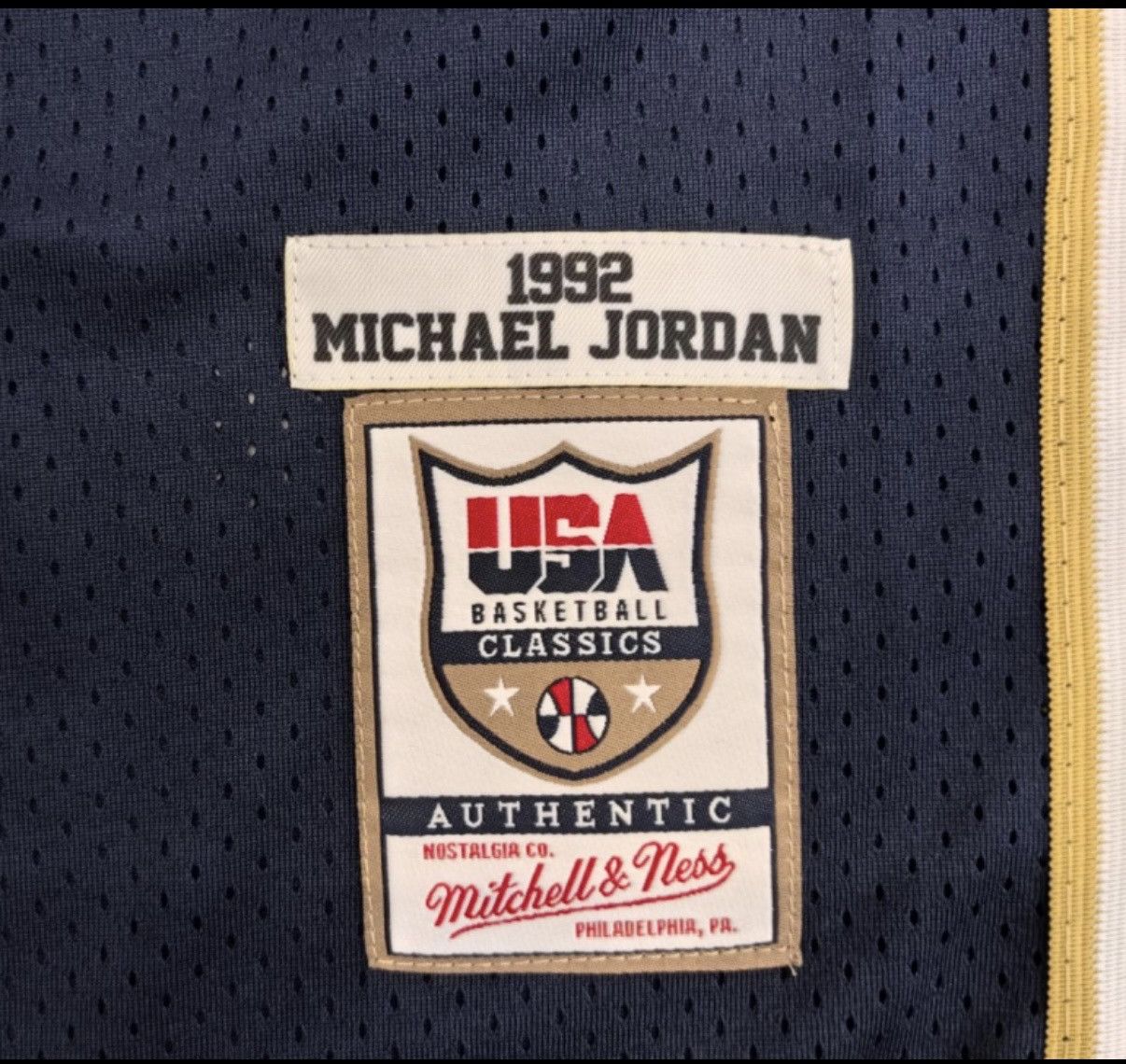 NBA Retrò Maglia Michael Jordan 1992 NBA - M Size US M / EU 48-50 / 2 - 4 Thumbnail