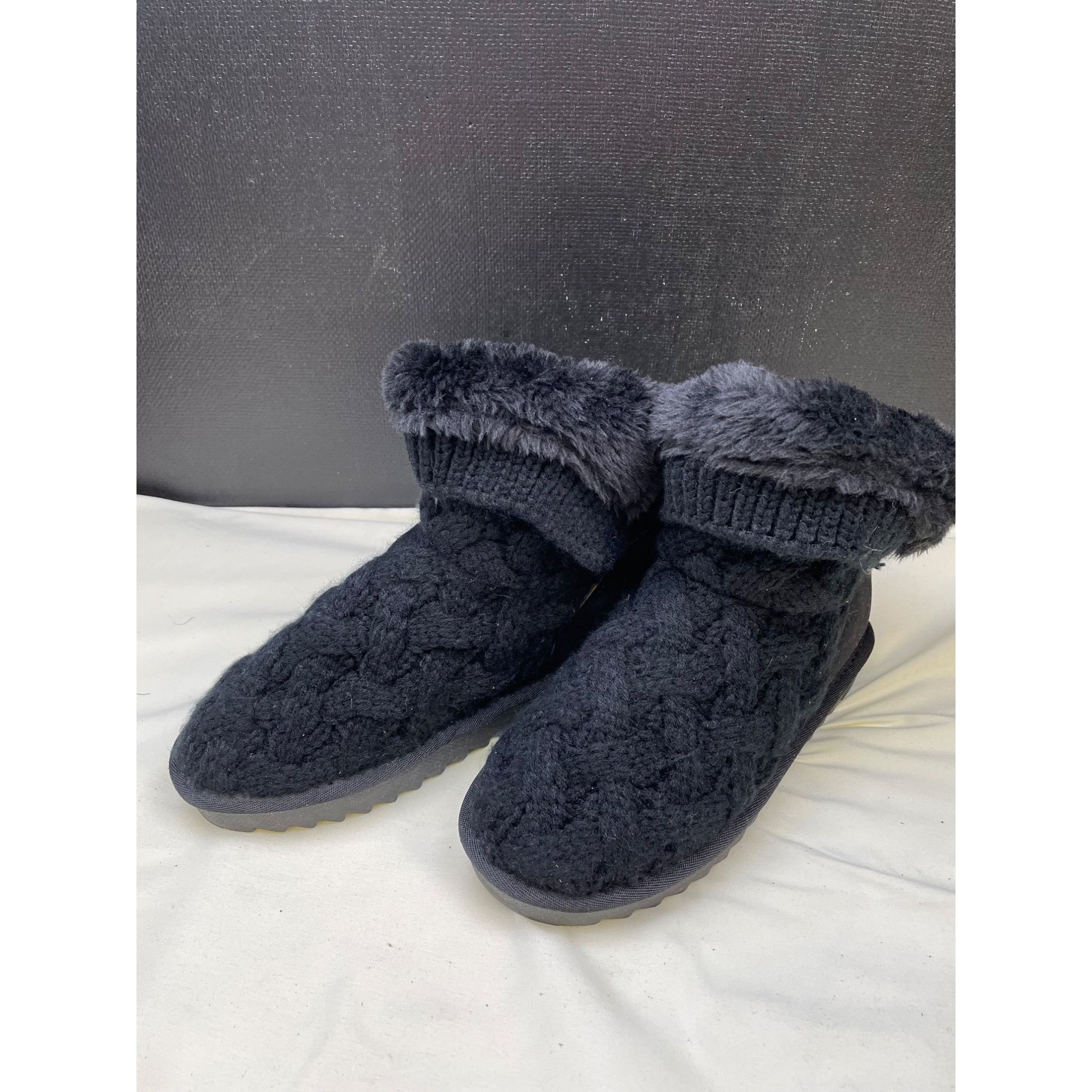 Other Podjerety Womens Black Knitted Fur Ankle Boots Size 7 SKU 67 Size US 7 / IT 37 - 1 Thumbnail