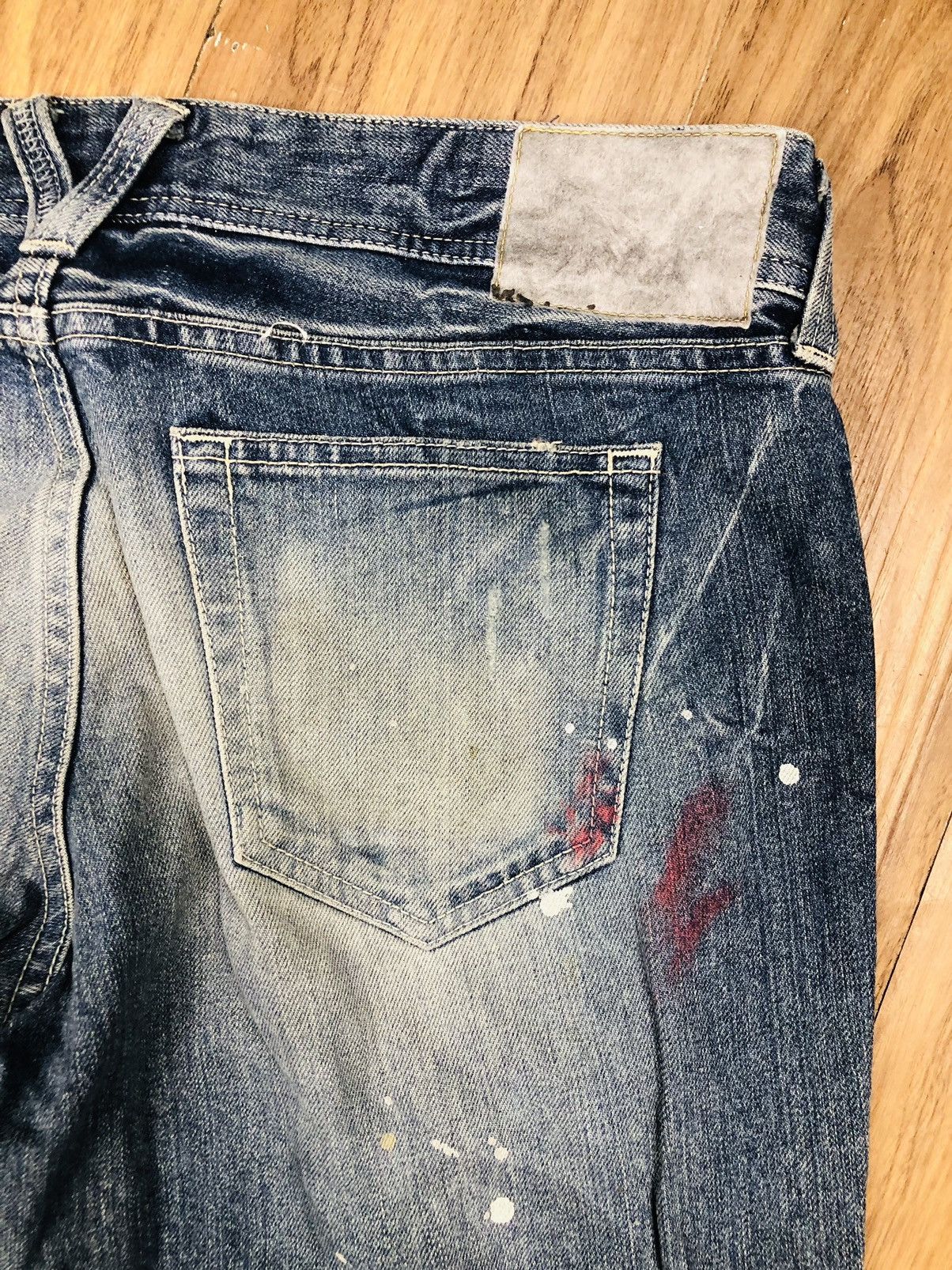 Vanquish Vanquish Gold Distressed Paint Splatter Denim (38) Size 35" - 18 Thumbnail