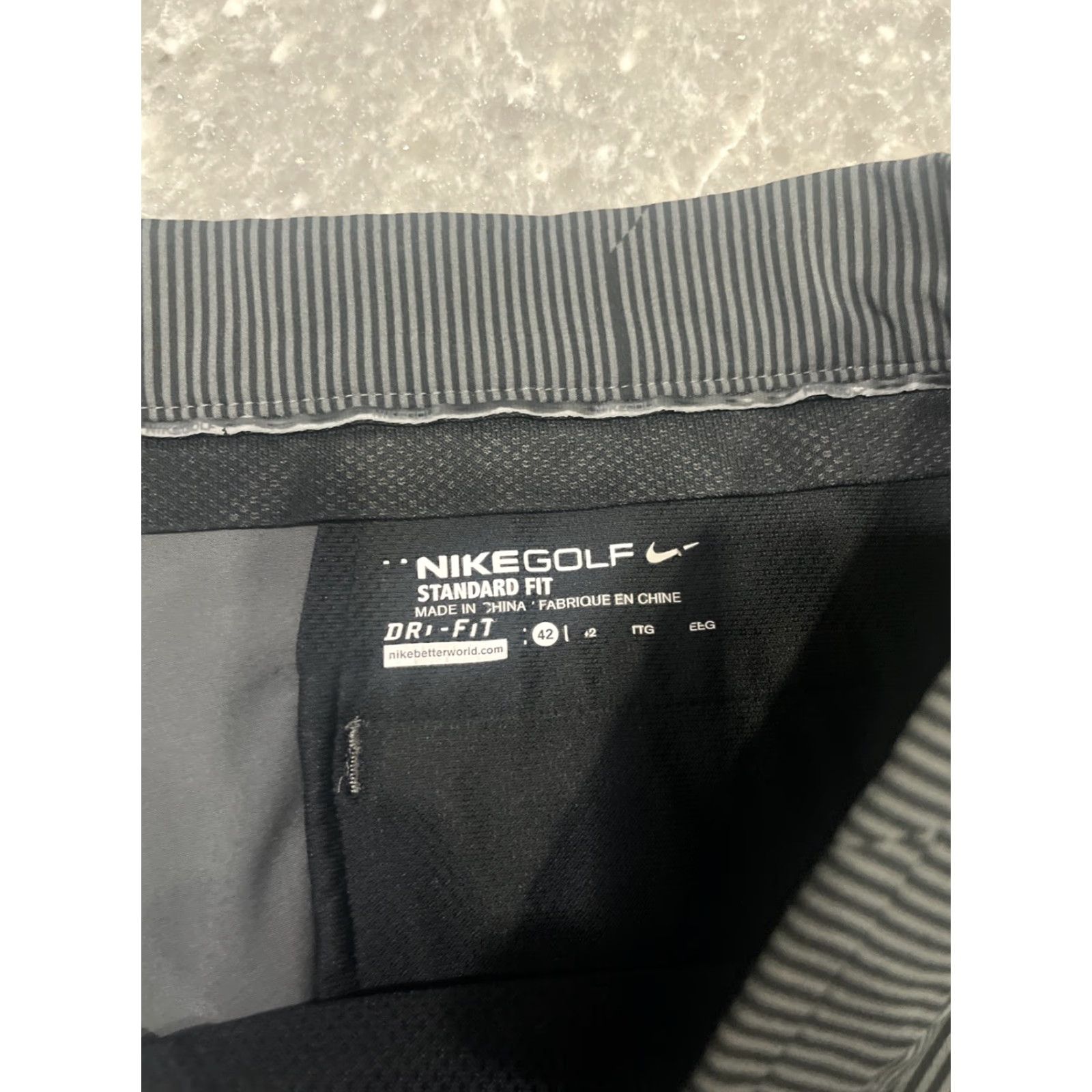 Nike VINTAGE Nike Golf Dri-Fit Shorts Mens 42 Grey Black Standard Fit US Open 2017 Erin Hills Size US 42 / EU 58 - 2 Thumbnail