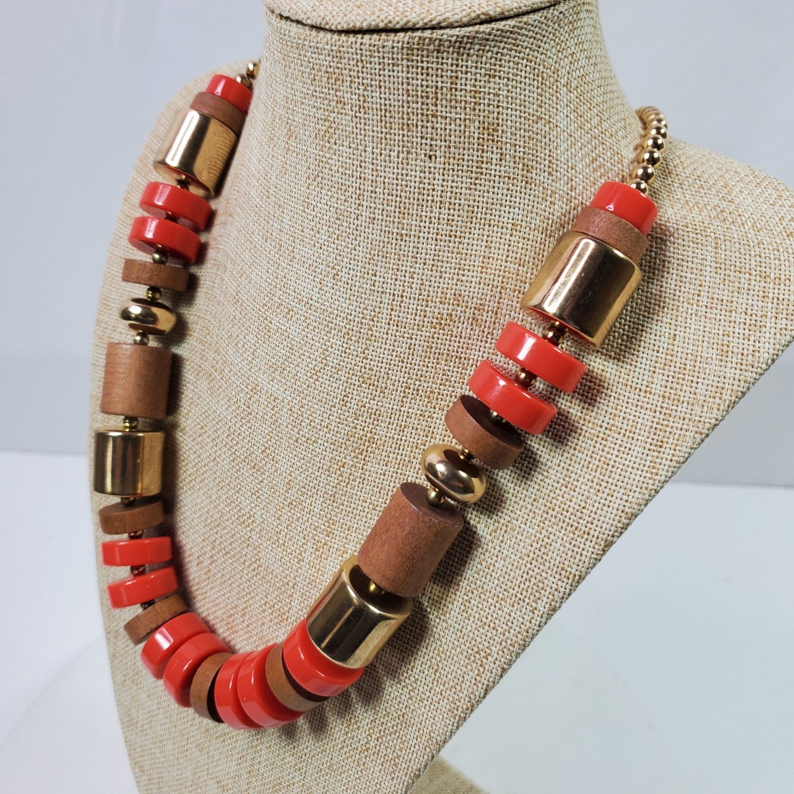 The Unbranded Brand Casual Career Necklace Red w/ Wood Beads 24 Inch Gold Tone Size ONE SIZE - 3 Thumbnail