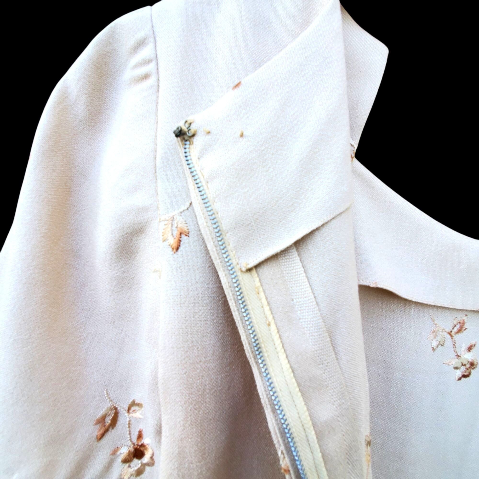 Handmade 1950s Pin Up Wiggle Dress Size 4 Beige Embroidered Metal Zip Size S / US 4 / IT 40 - 8 Thumbnail