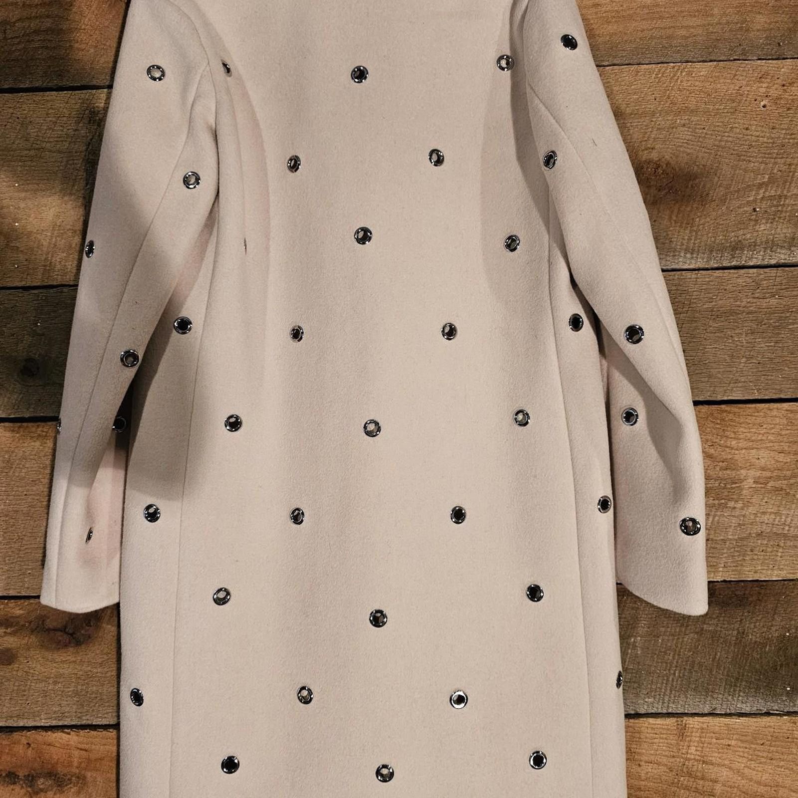 Elie Tahari Elie Tahari Women's Cream Coat With Grommets NWT Size S / US 4 / IT 40 - 4 Thumbnail