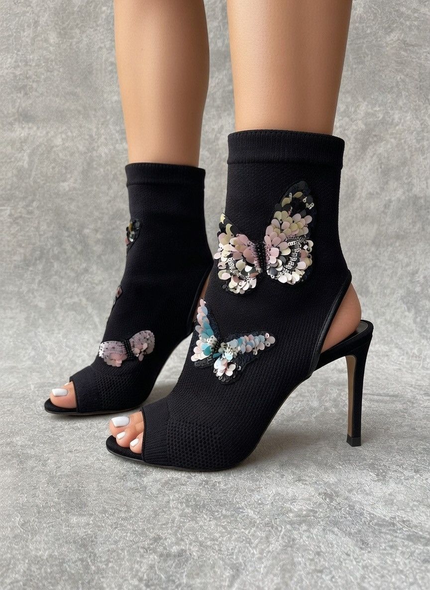Valentino Valentino Garavani Butterfly Knit Ankle Boots Size 36 US 6 Size US 6 / IT 36 - 1 Thumbnail