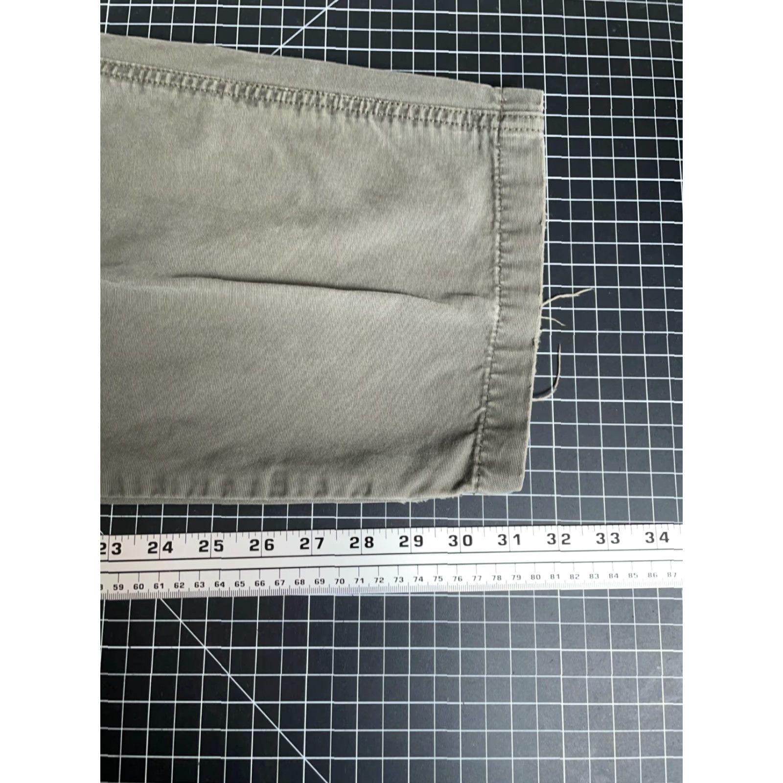 Vintage VINTAGE Utility Pants Baggy Fit Carpenter Olive Green 36 x 31 Mens 38/32 Tag Regular 100% Cotton Straight Front Pockets Workwear Cyber? Size US 36 / EU 52 - 6 Thumbnail