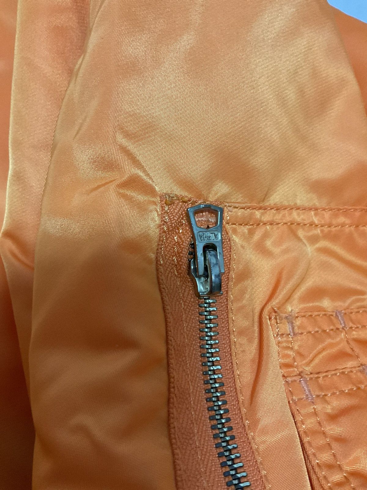 Vetements Vetements x alpha industry emoji buttons reversible bomber Size US XS / EU 42 / 0 - 9 Thumbnail