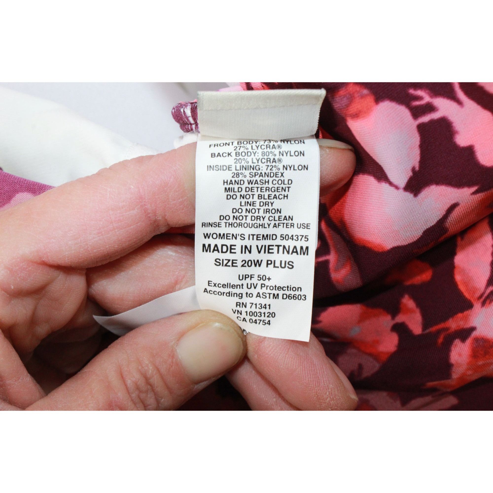 L.L. Bean LL Bean Women's Shaping Swimwear Tanksuit Floral Pink Print Size 3XL / US 20-22 - 8 Thumbnail