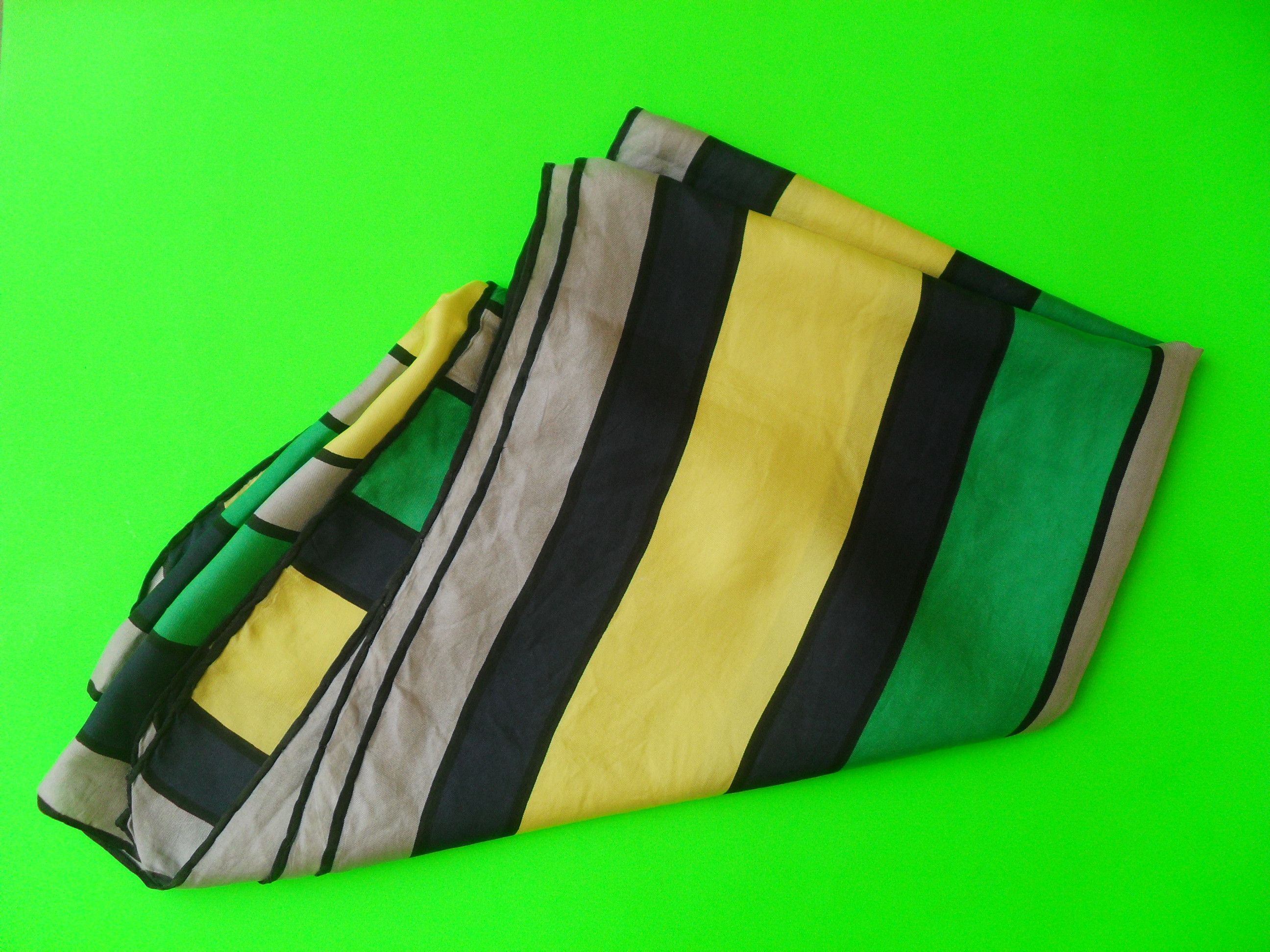 Other Elio Berhanyer vintage scarf pure silk very soft. Size ONE SIZE - 3 Thumbnail