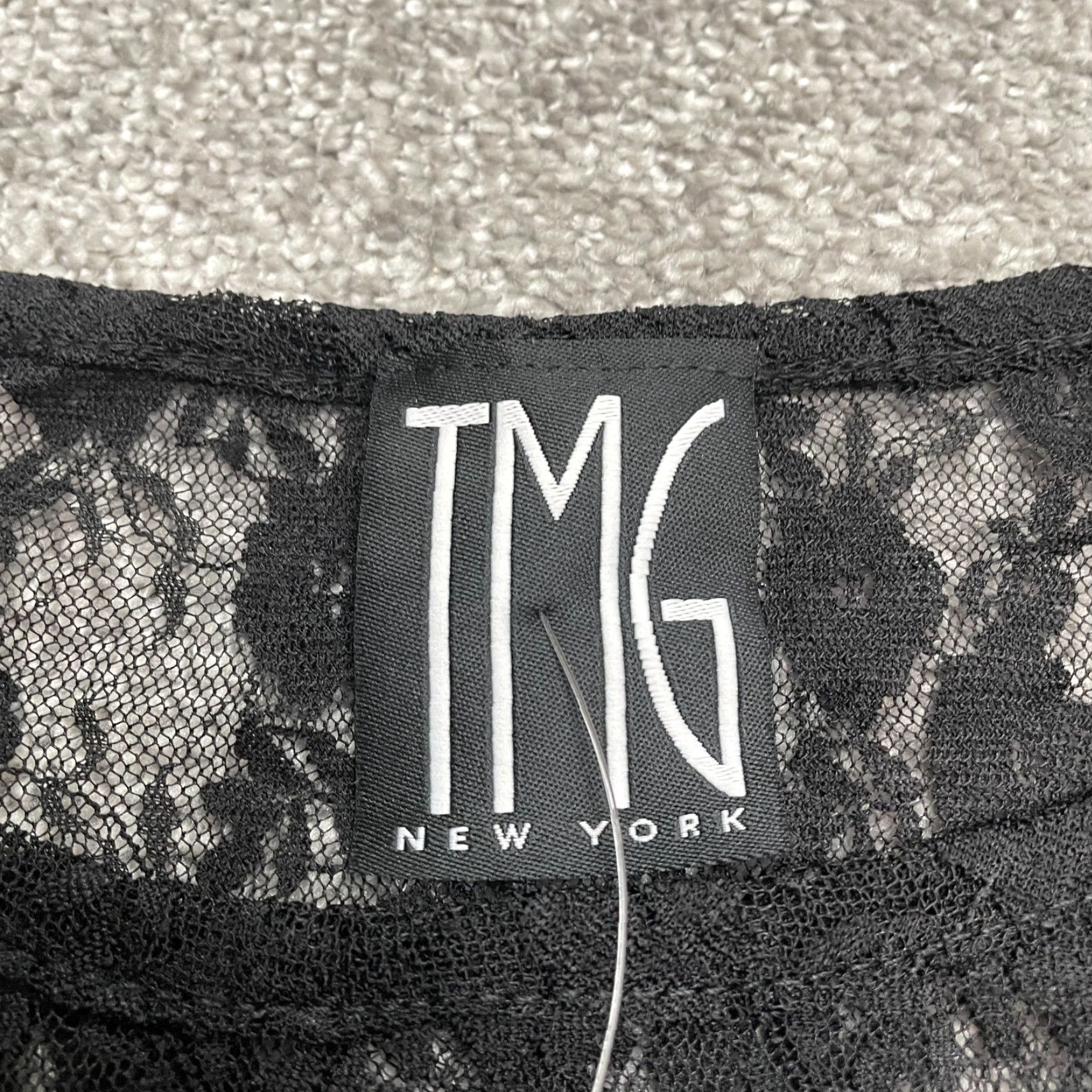 Vintage TMG Blouse Shirt Womens L Black Embroidered Lace Top NWT Rose Floral Short Sleeve Sheer Knit Nylon Spandex Casual Beach Classic 90s Size L / US 10 / IT 46 - 6 Thumbnail