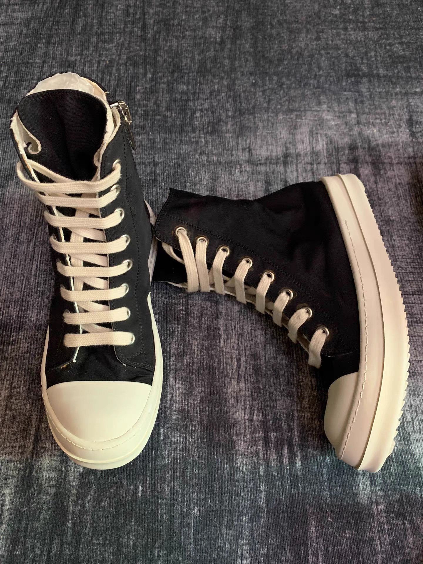 Rick Owens Rick Owens DRKSHDW Waxed Turbo Cyclops Size US 6 / IT 36 - 2 Thumbnail