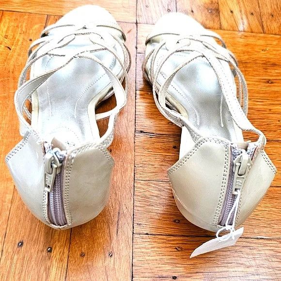 Other NWT Dexflex Comfort Cream Strappy Wedge Heel Sandals Size US 10 / IT 40 - 4 Thumbnail