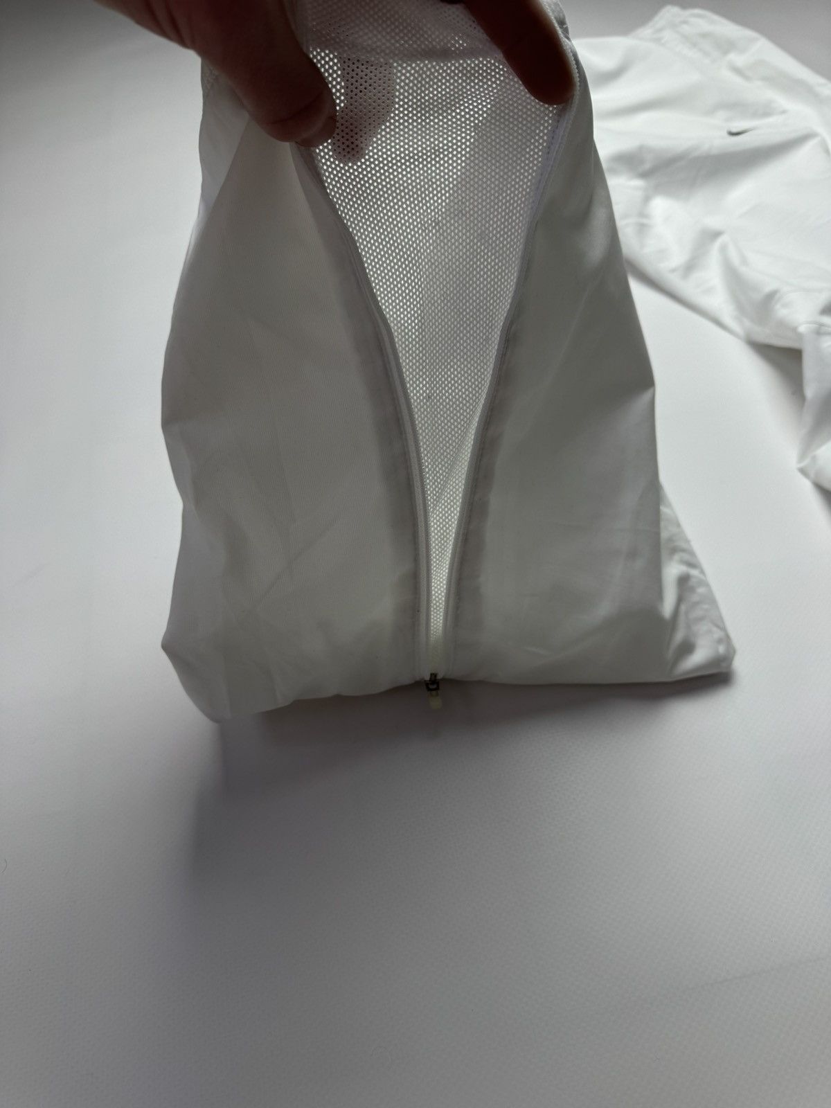 Nike Nike White Mesh-Lined Track Pants Size US 34 / EU 50 - 7 Thumbnail