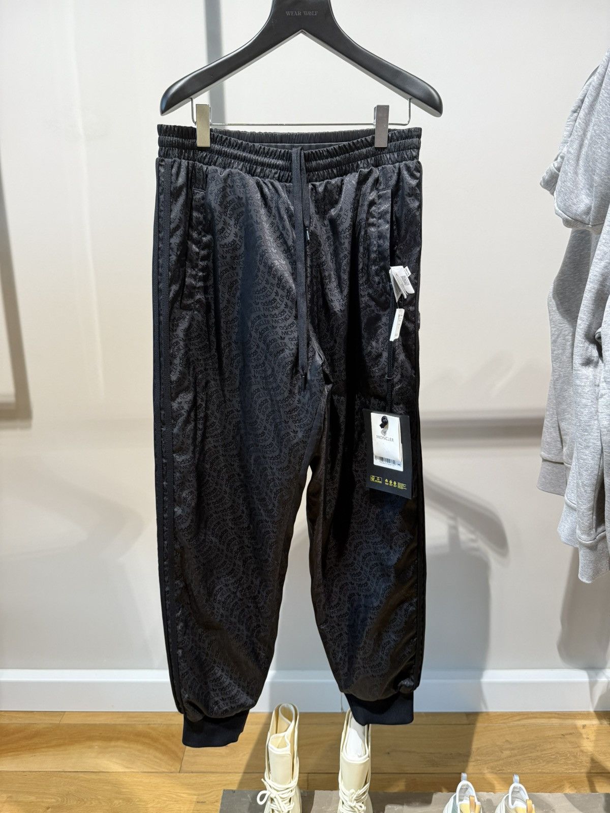Adidas × Moncler BNWT Moncler x Adidas Logo Jogger Sweatpants Size US 36 / EU 52 - 1 Thumbnail