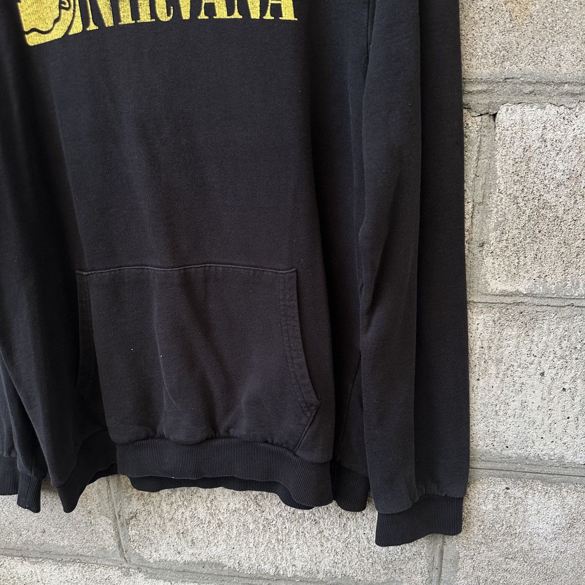 Nirvana Vintage Nirvana Hoodie Big Logo Size M Band Rock Hype Trend Size US M / EU 48-50 / 2 - 4 Thumbnail