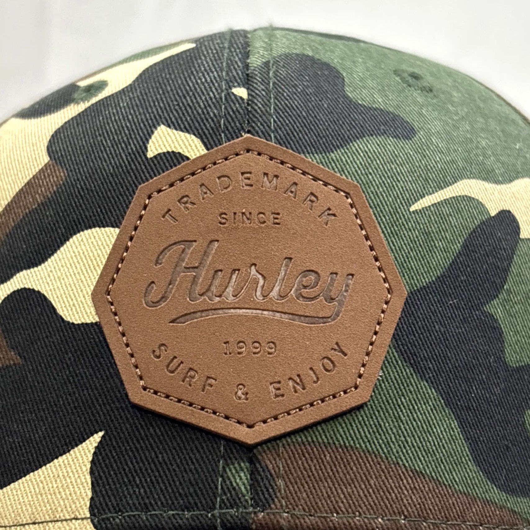 Hurley Hurley SnapBack Hat Camouflage Leather Logo One Size Men Multicolor Camo Leather Snapback Logo Camo Hat – Hurley Mens Size ONE SIZE - 3 Thumbnail