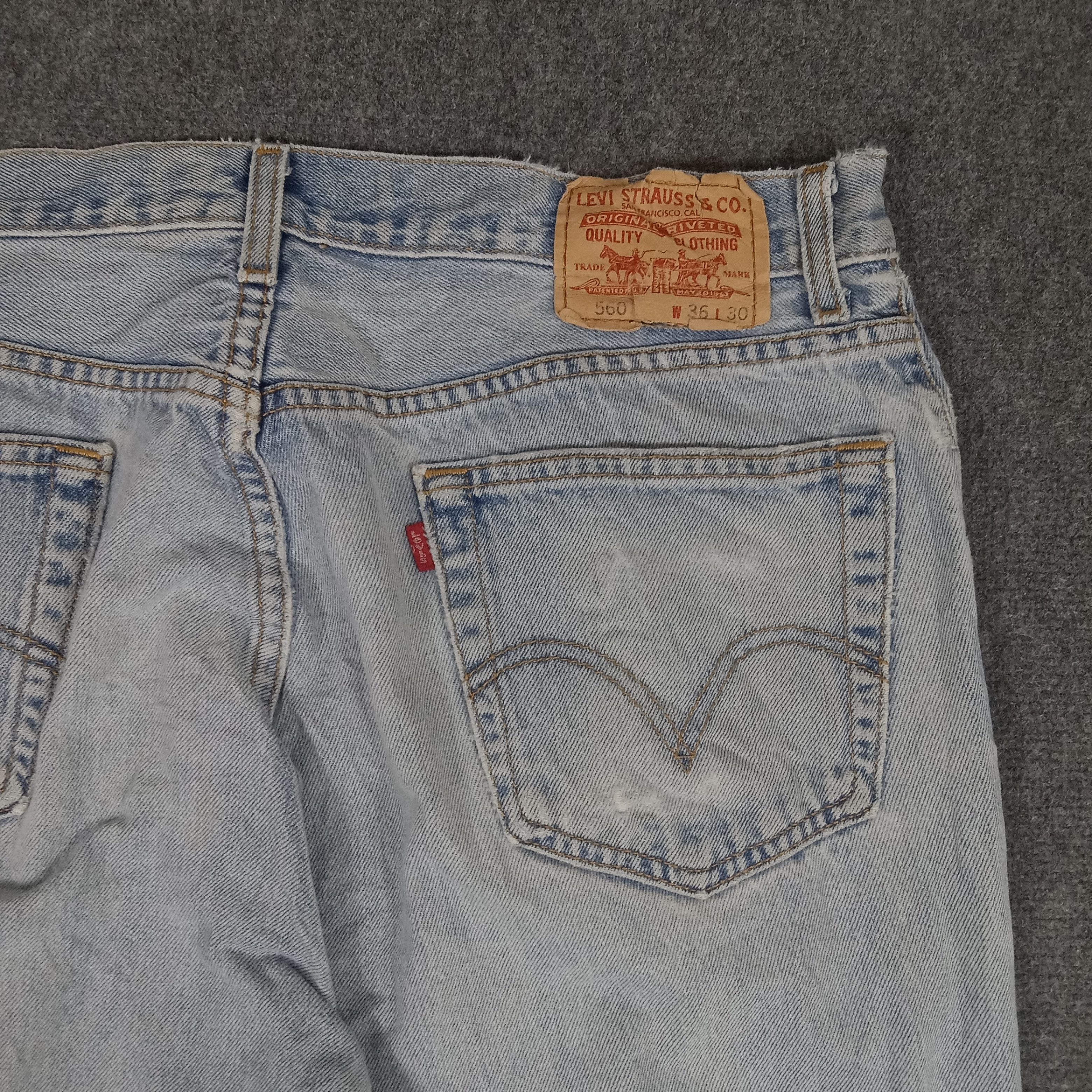 Levi's Levi's 560 Grunge Style Distressed Denim Jeans Size US 35 - 2 Thumbnail