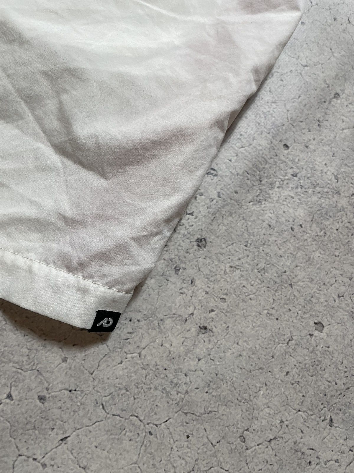 Nike × Vintage Vintage Nylon Nike Swoosh Logo Drill Y2K Shorts White Size US 36 / EU 52 - 7 Thumbnail