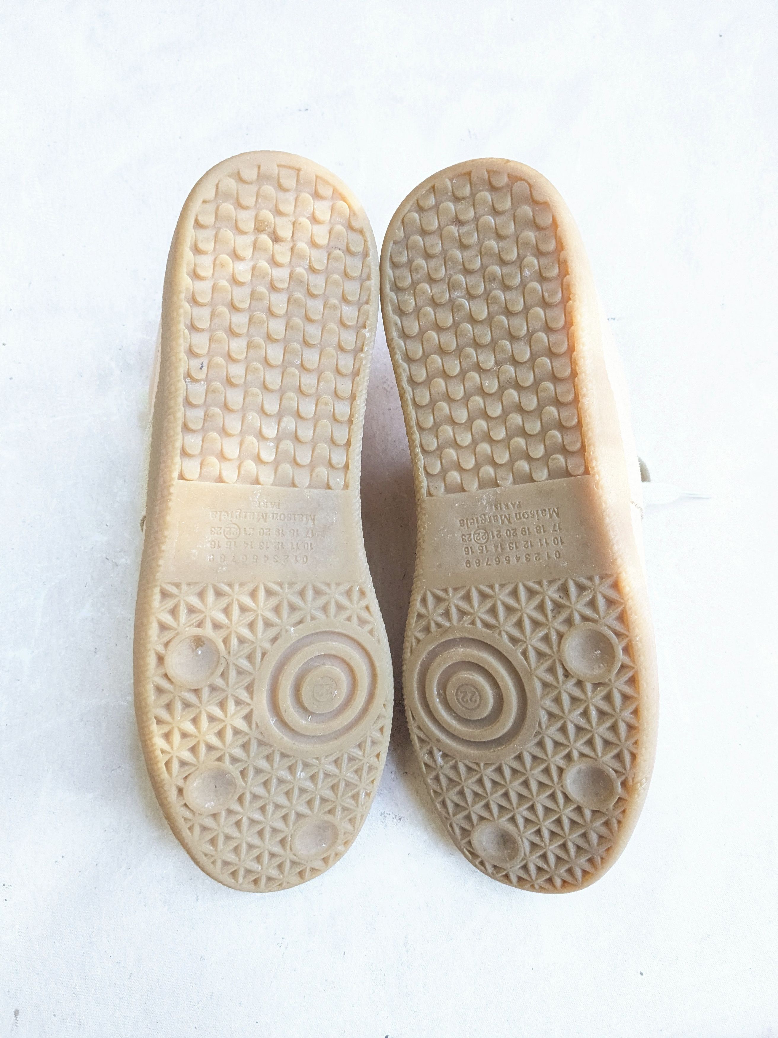 Maison Margiela Maison Margiela Replica GAT 8 41 Low Tops Size US 8 / EU 41 - 12 Thumbnail