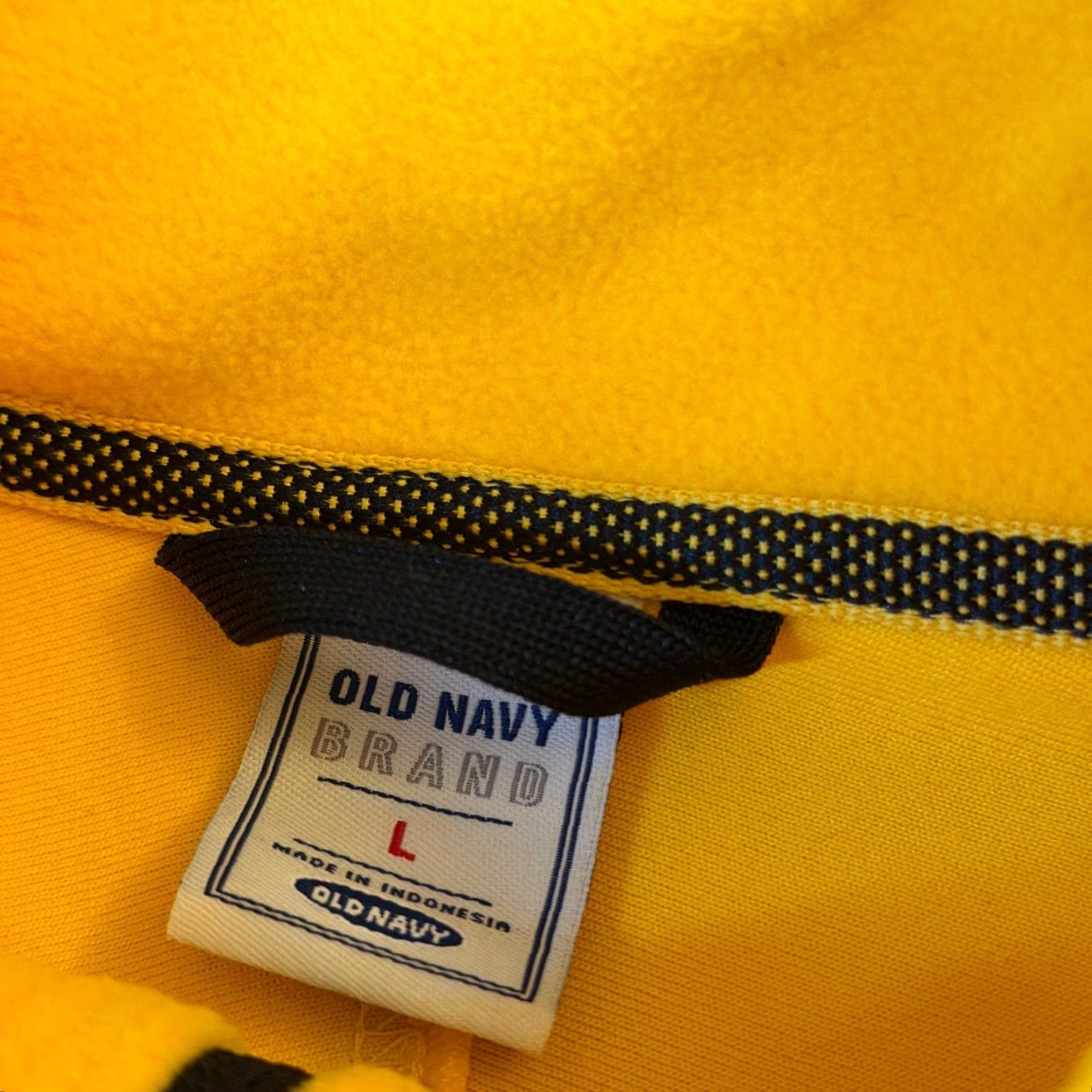 Old Navy Old Navy Fleece Pullover Mens Large Yellow Quarter Zip Adjustable Hem 1/4 Zip Pocket Mock Neck Sweater Casual Travel Hiking Size US L / EU 52-54 / 3 - 2 Thumbnail