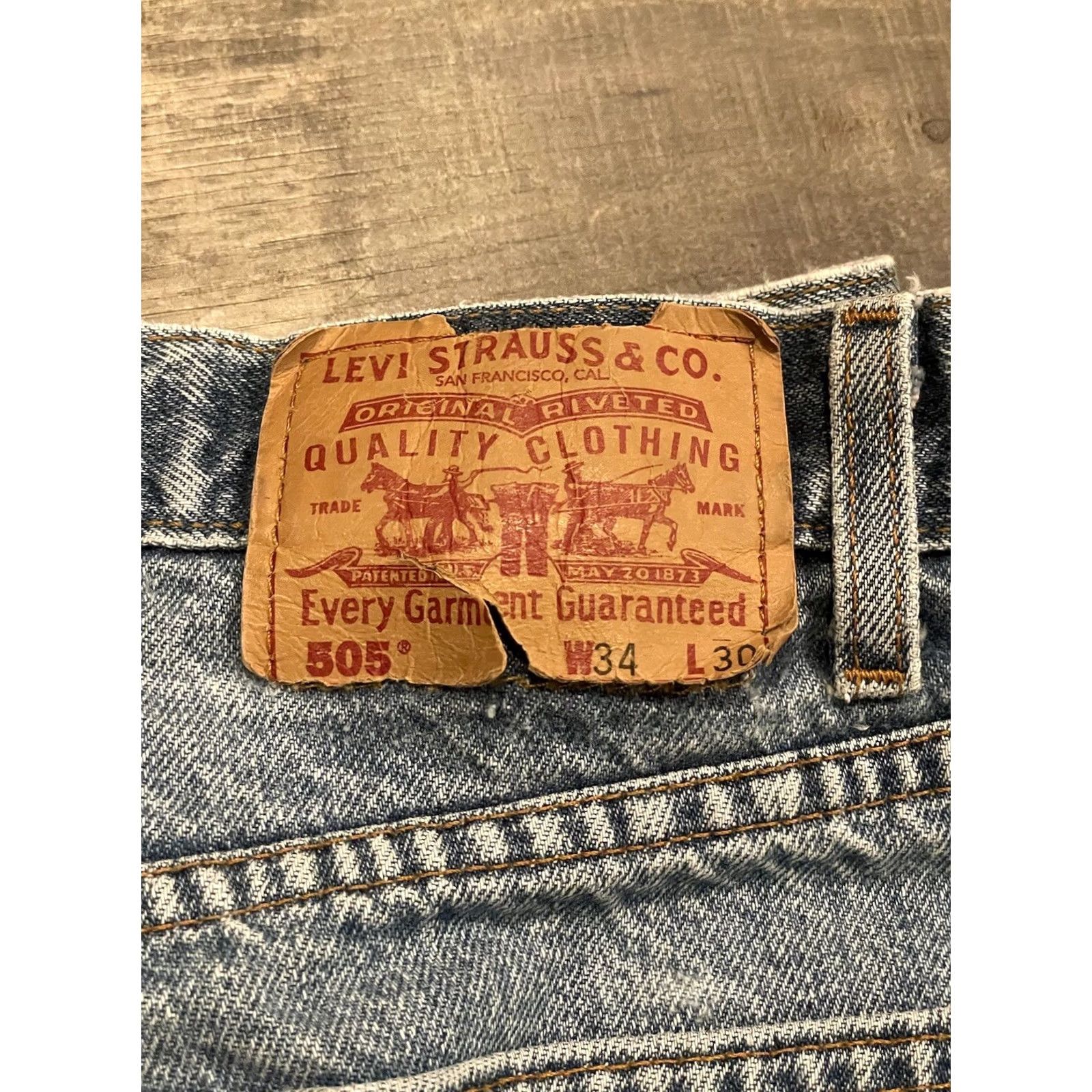 Levi's VTG Levi’s 505 Jeans Regular Fit Straight Leg 34x30 Mens Light Wash Denim Cotton Blue 90s Grunge USA Fat ??? Size US 34 / EU 50 - 3 Thumbnail