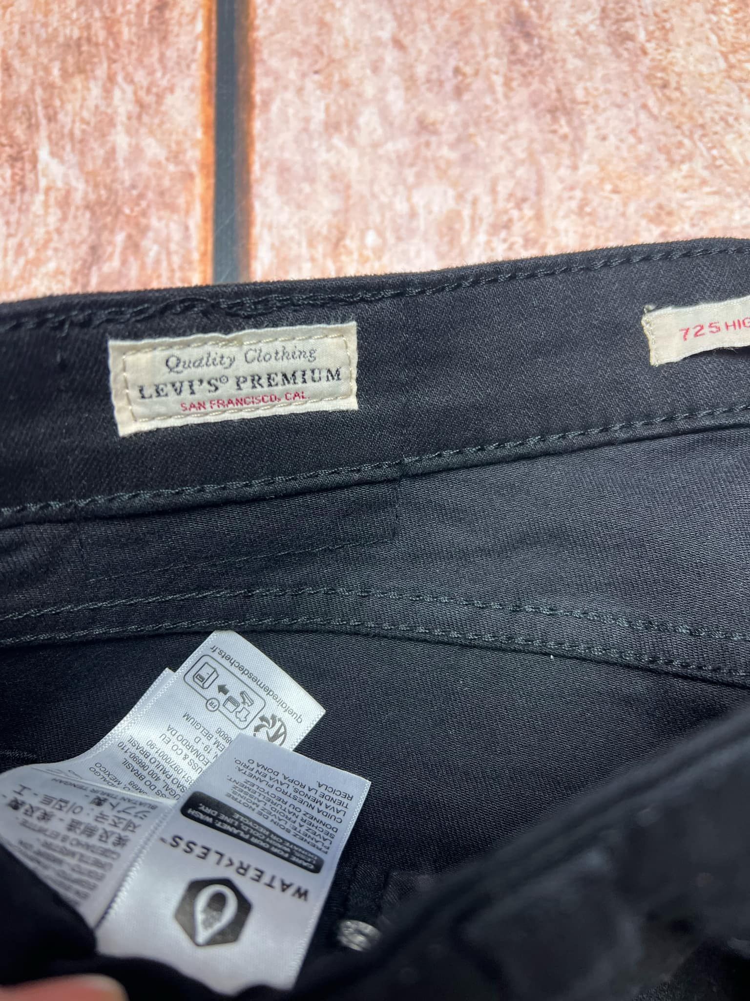 Levi's Levi's 725 high Rise bootcup size 30 Size 30" / US 8 / IT 44 - 9 Thumbnail